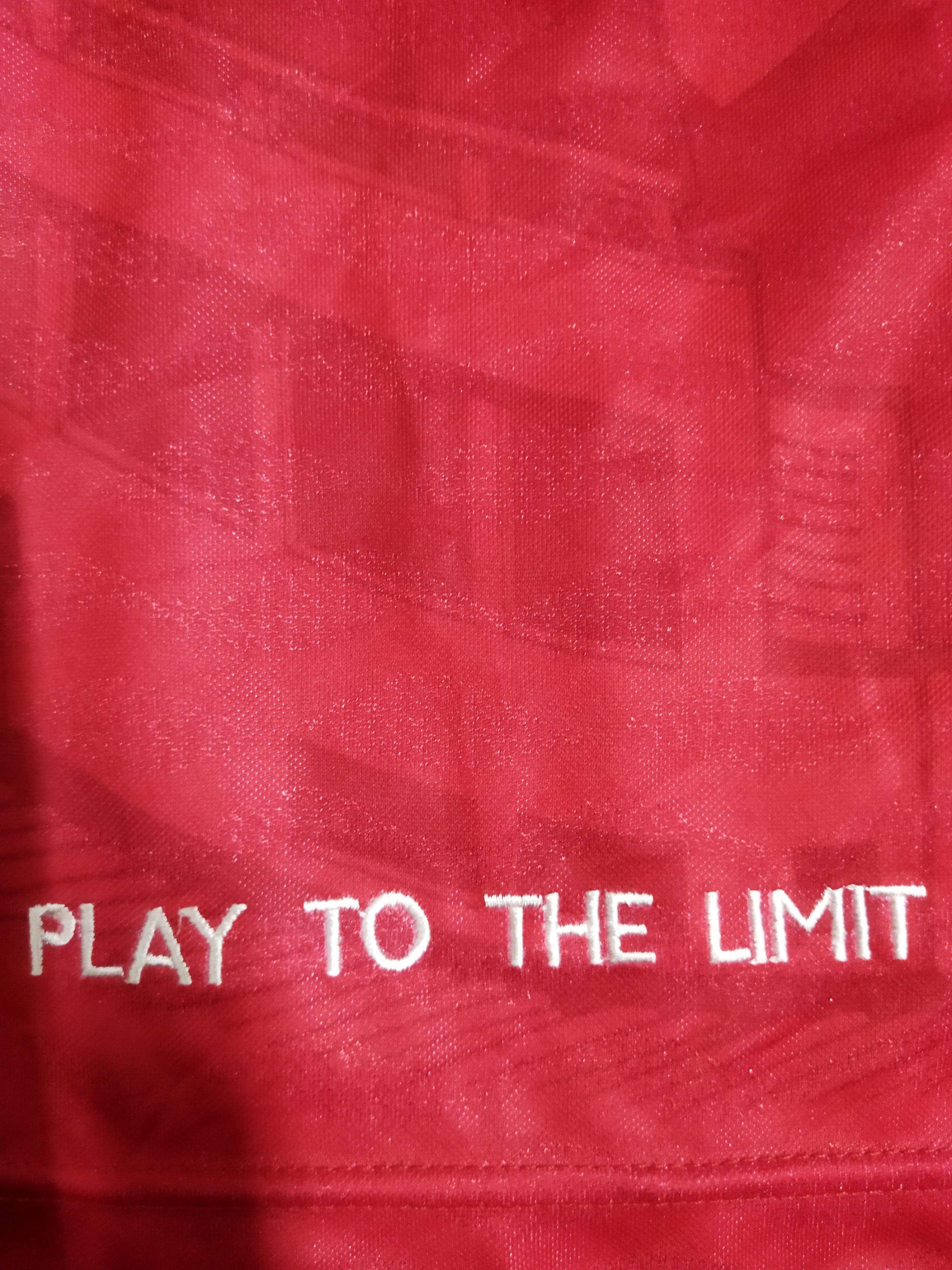 Umbro Vintage Urawa Red Jersey Size US XL / EU 56 / 4 - 7 Thumbnail