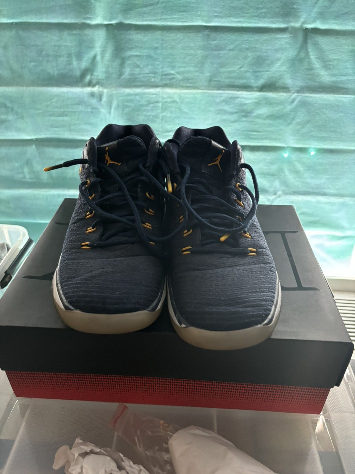 Jordan Brand Jordan xxxi MICHIGAN WOLVERINES! Size US 10.5 / EU 43-44 - 2 Thumbnail