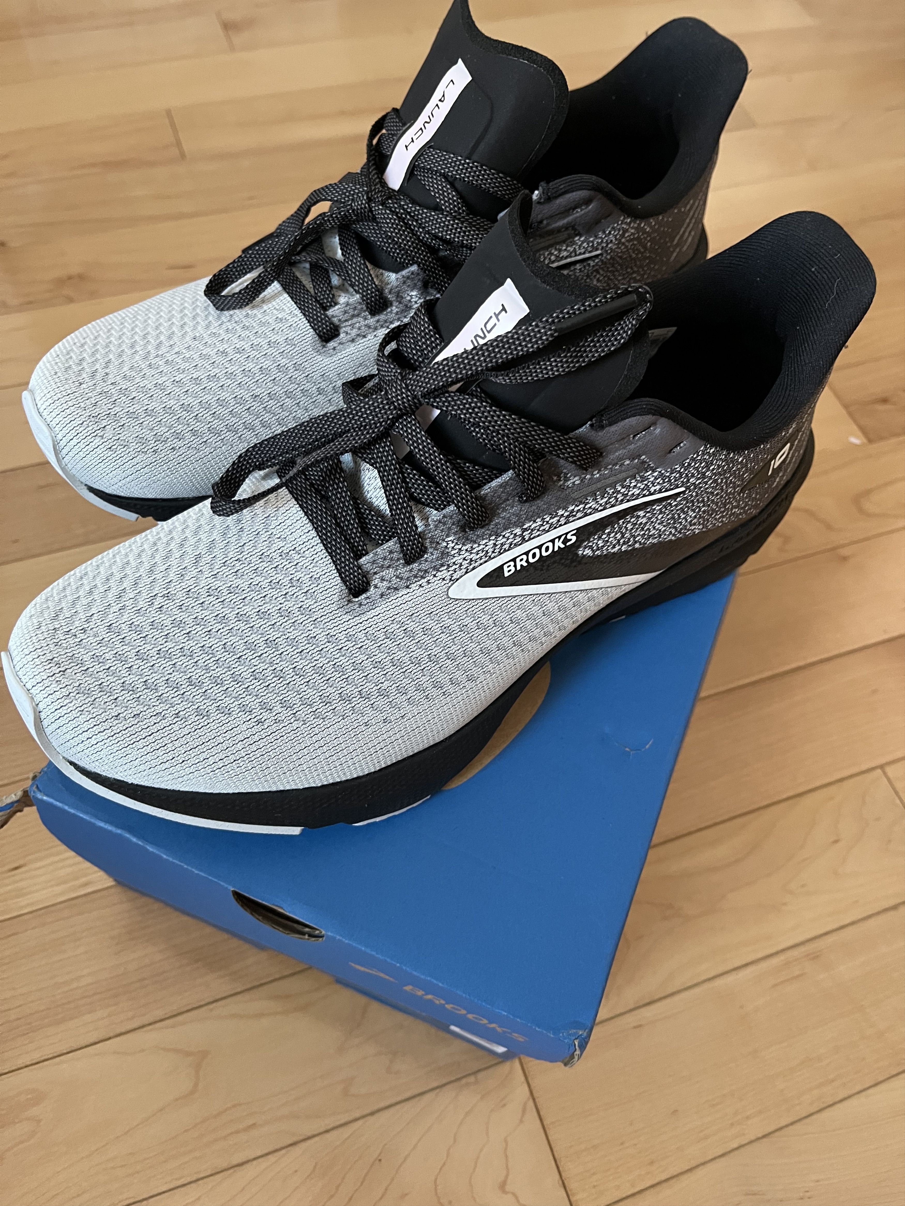 Brooks Brooks Launch 10 Size US 7.5 / EU 40-41 - 2 Thumbnail