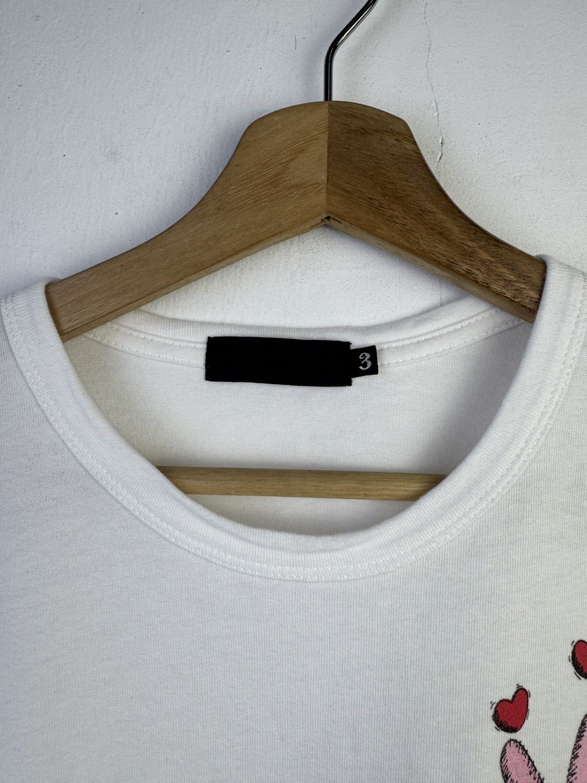 Original Fake KAWS + Original Fake Pink Accomplice shirt. Size US M / EU 48-50 / 2 - 5 Thumbnail