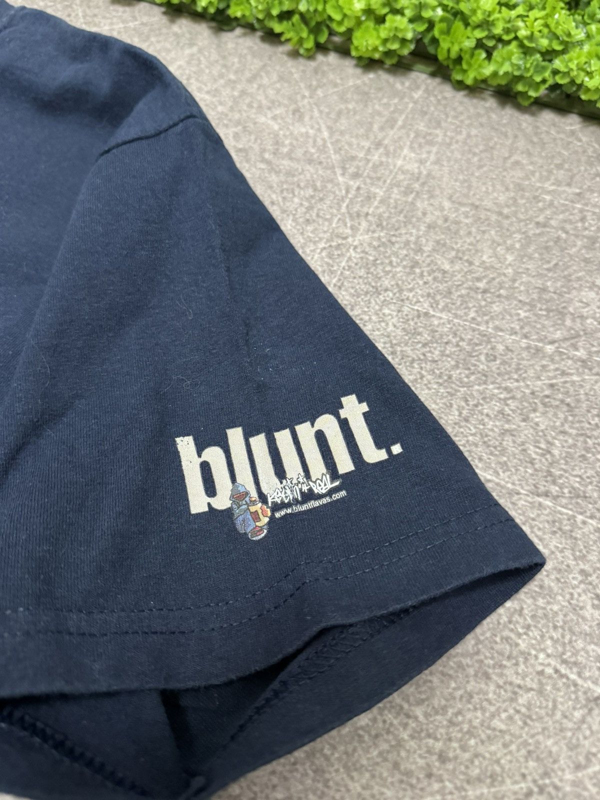 Vintage Blunt flavas skateboarding vintage 90s T-shirt Size US M / EU 48-50 / 2 - 2 Thumbnail