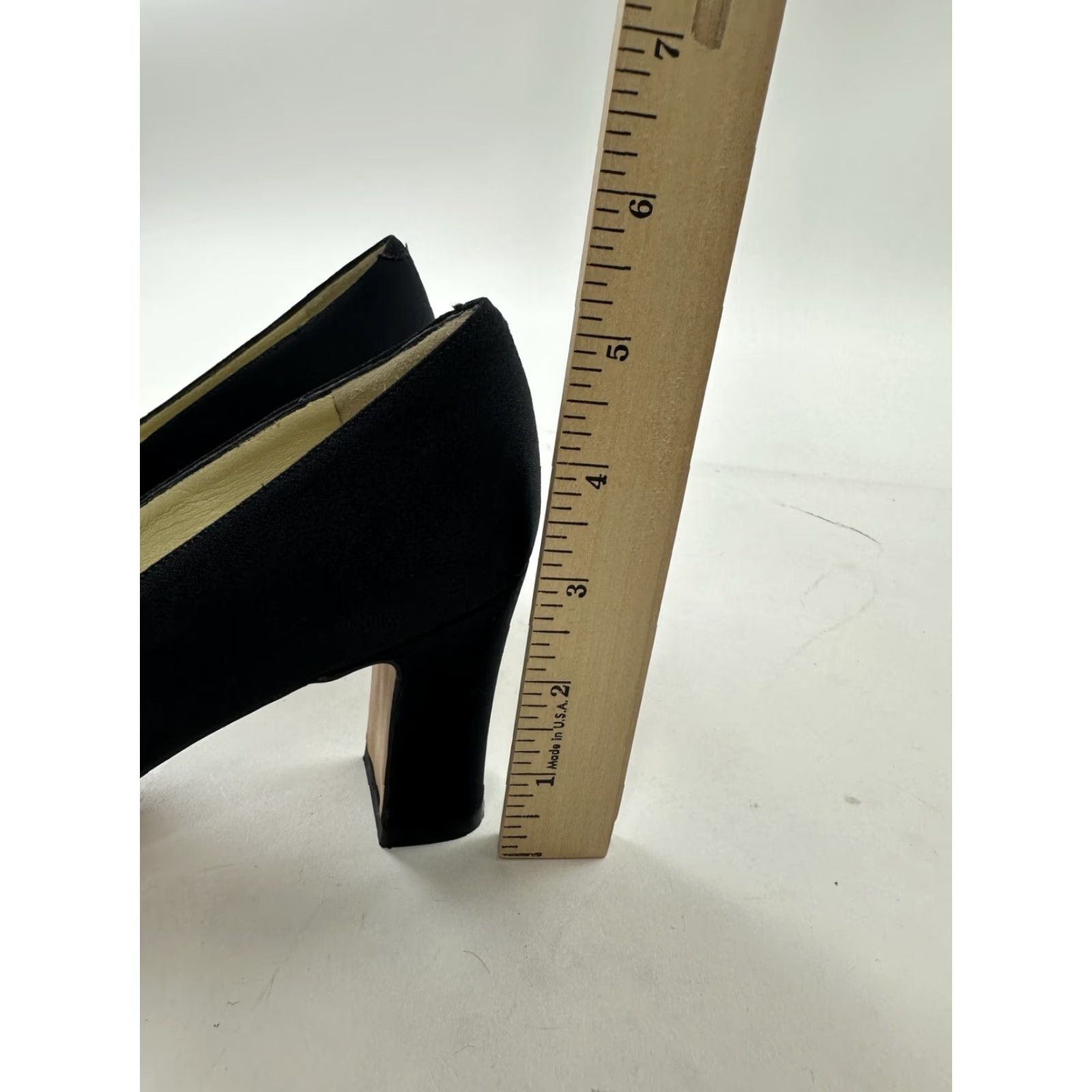 Vintage VINTAGE Women's 7.5 Pumps Black Leather Suede Dress Heels Italy Classic Block Toe Business Casual Party Size M / US 6-8 / IT 42-44 - 7 Thumbnail