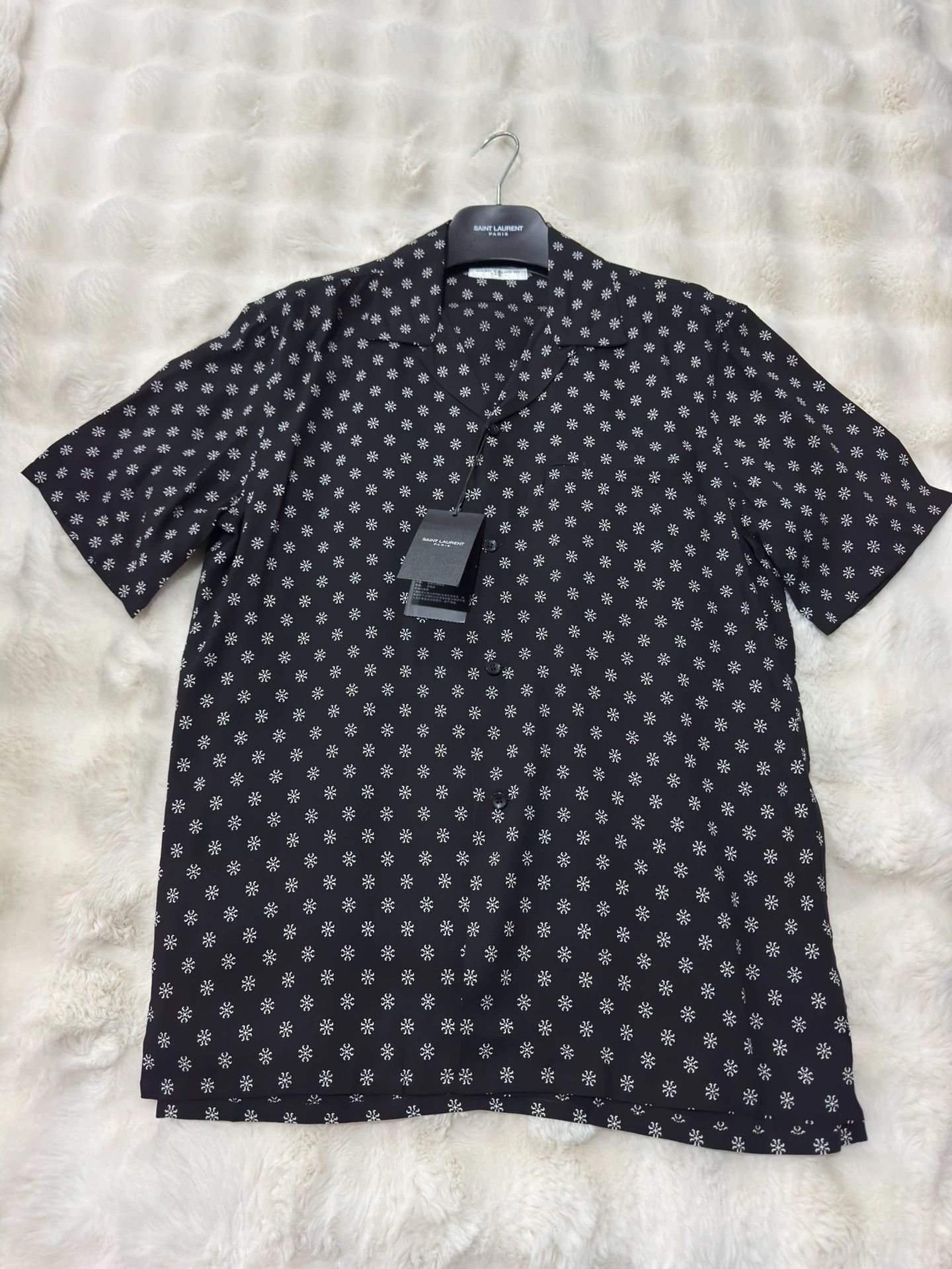 Saint Laurent Paris Saint Laurent SLP brand new snowflake shark collar shirt, Size US S / EU 44-46 / 1 - 1 Thumbnail