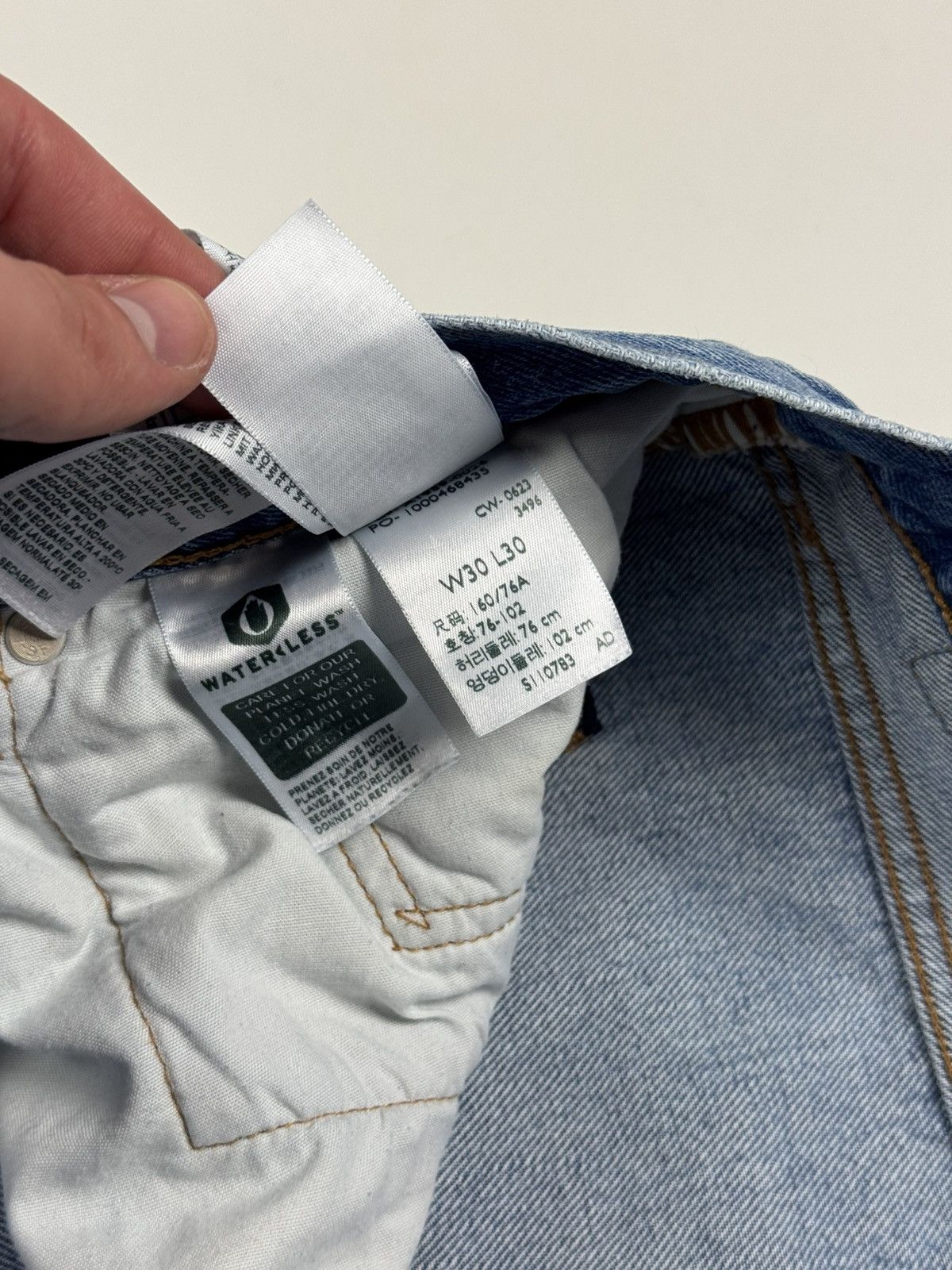 Levi's Levi’s 501 ‘90s Selvage Washed Denim Women’s Jeans Size 32" / US 10 / IT 46 - 12 Thumbnail