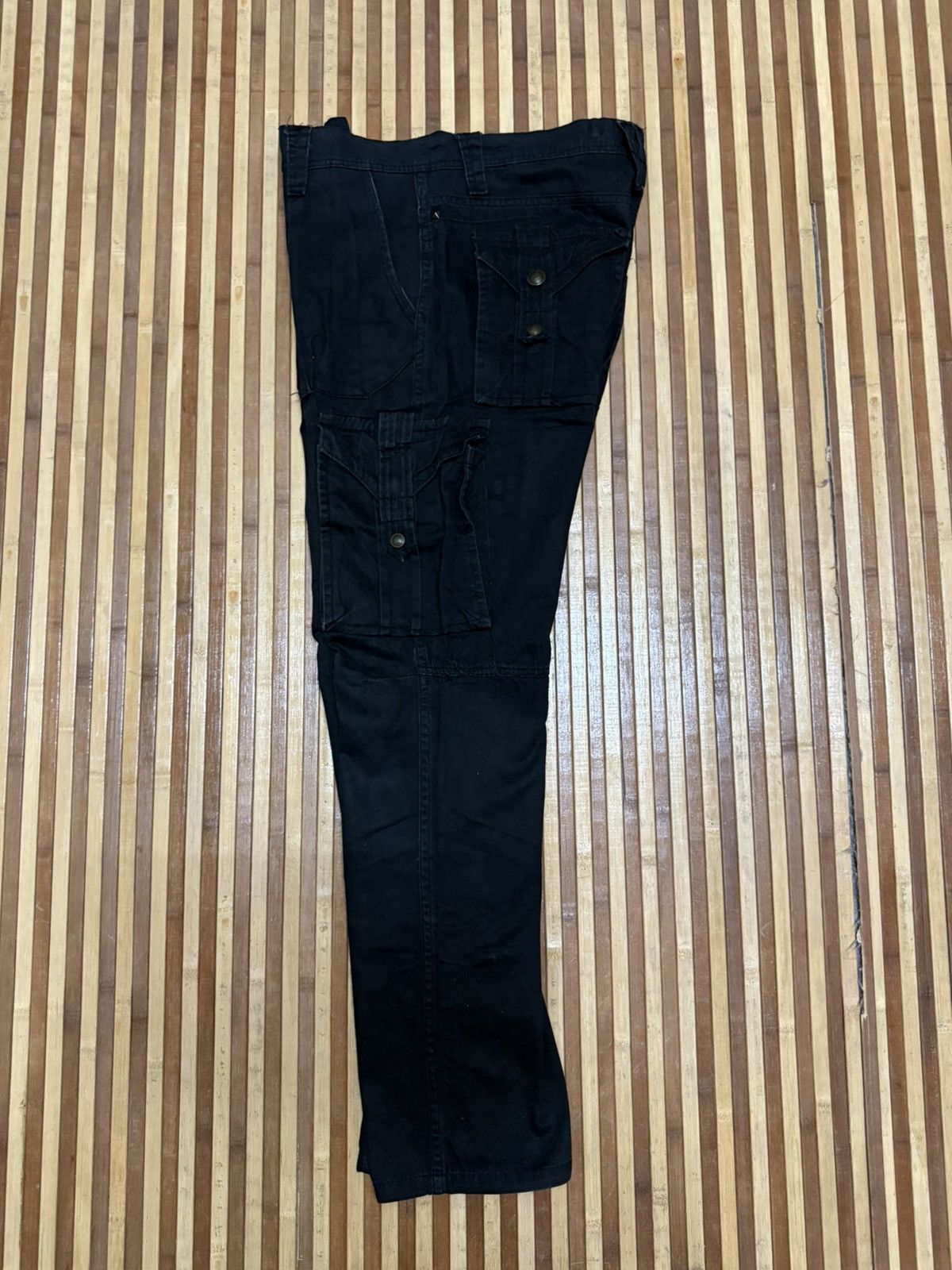 Japanese Brand Japanese Brand Cargo Pants Streetwear Multipocket W34X32 Size US 34 / EU 50 - 8 Thumbnail