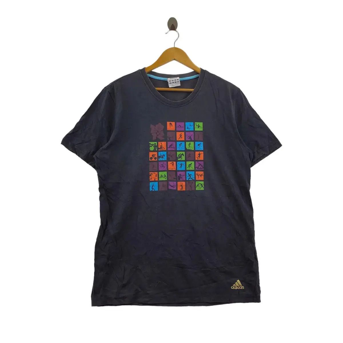 Adidas ADIDAS EQUIPMENT Sportswear Cycling Volleyball Size US L / EU 52-54 / 3 - 1 Thumbnail