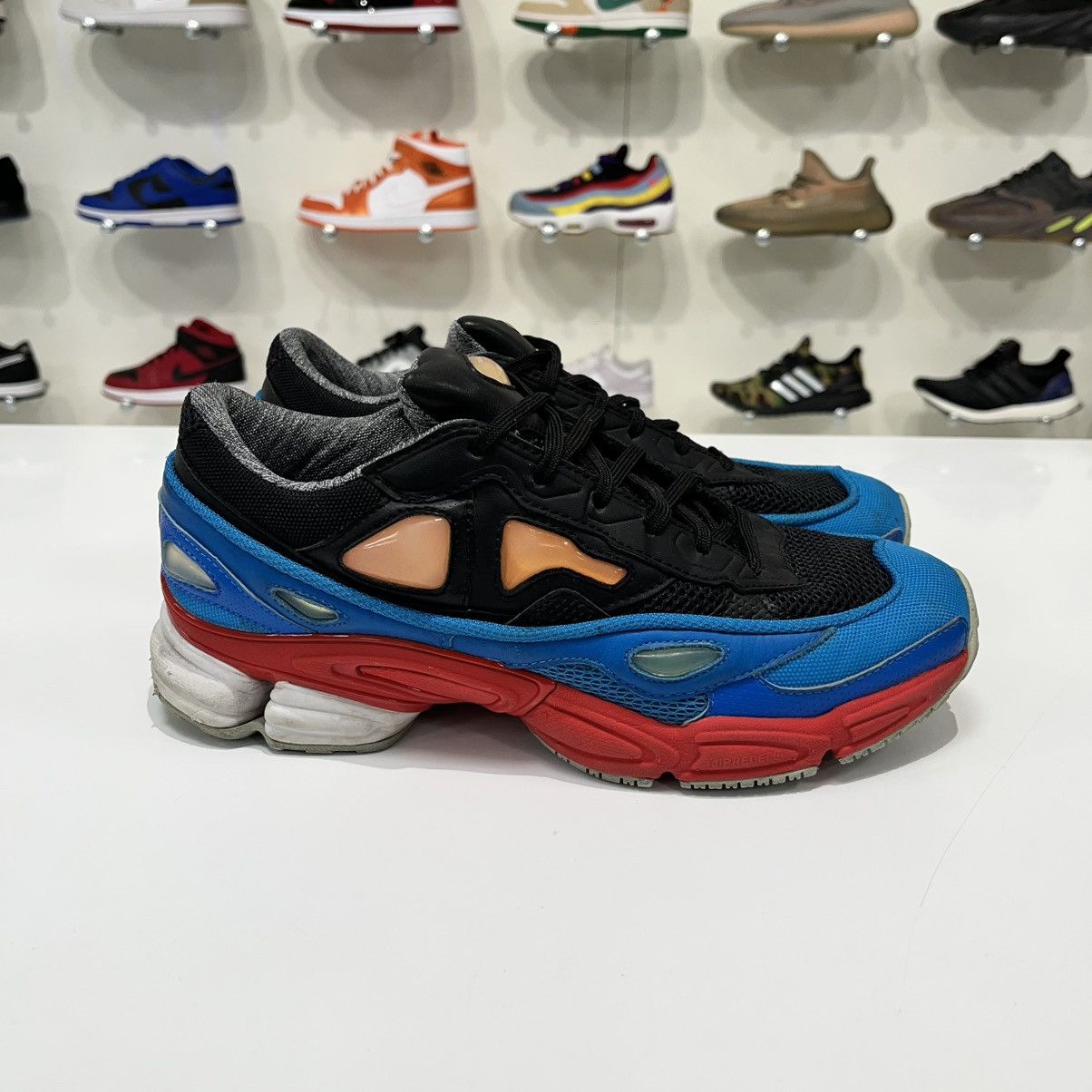 Adidas × Raf Simons Adidas Ozweego 2 Raf Simons Power Red Size US 7.5 / EU 40-41 - 7 Thumbnail
