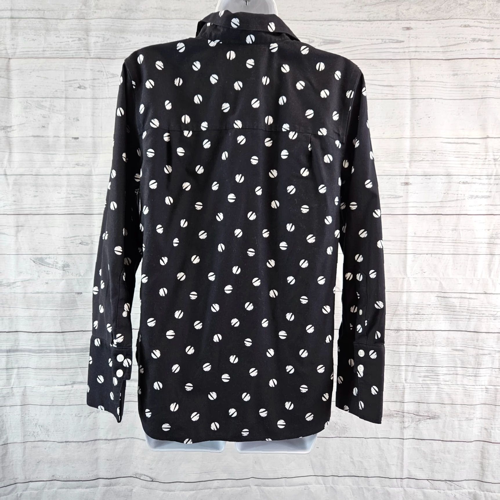 Vintage Chico's Womens Button Front Shirt Sz S Black White Polka Dot Cotton Blend Shirt Womens Size S / US 4 / IT 40 - 3 Thumbnail