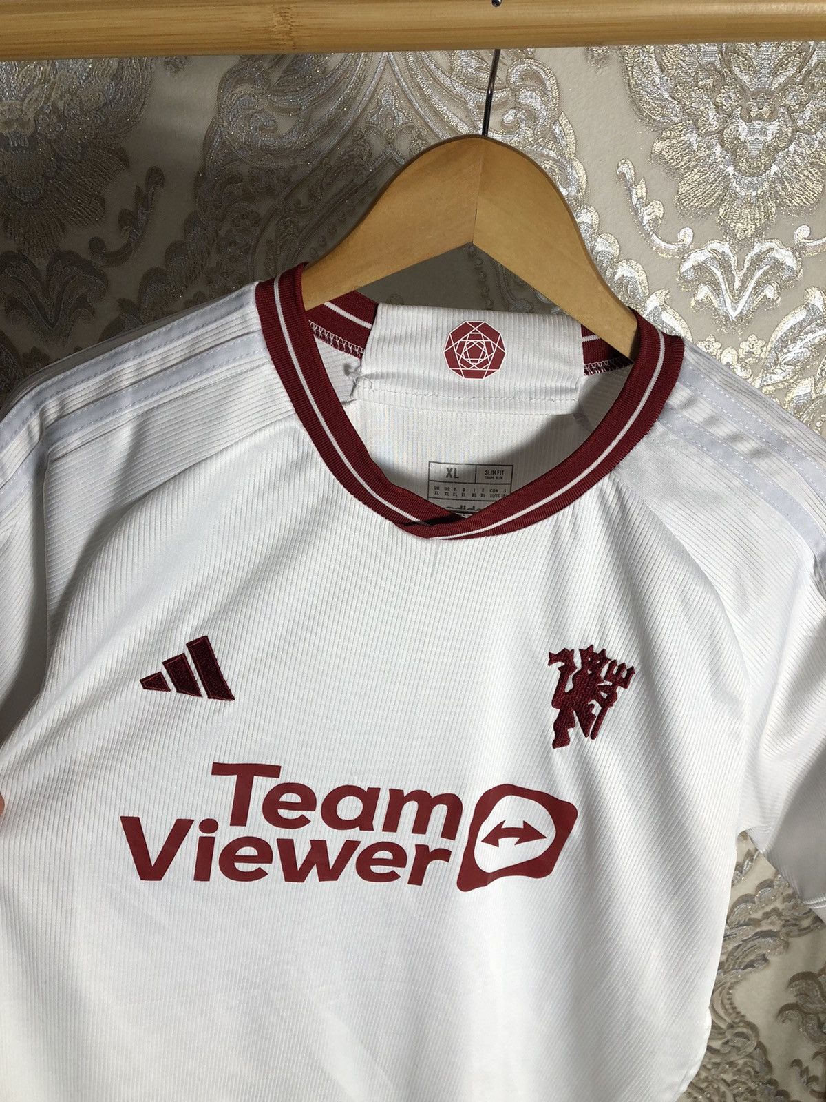 Vintage ADIDAS FC MANCHESTER UNITED ENGLAND SOCCER JERSEY RETRO Y2K Size US XL / EU 56 / 4 - 3 Thumbnail