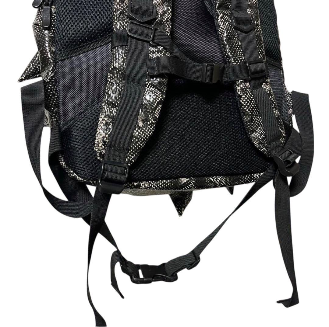Japanese Brand Spiky bag backpack snake print python print unique Size ONE SIZE - 8 Thumbnail