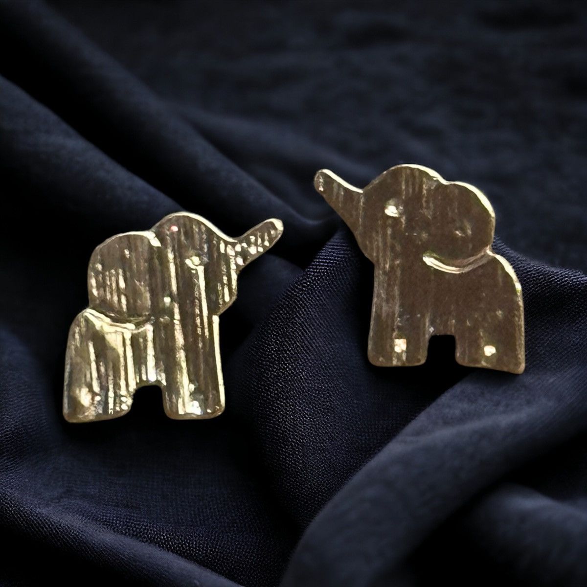 Other Golden elephant stud earrings Size ONE SIZE - 1 Thumbnail
