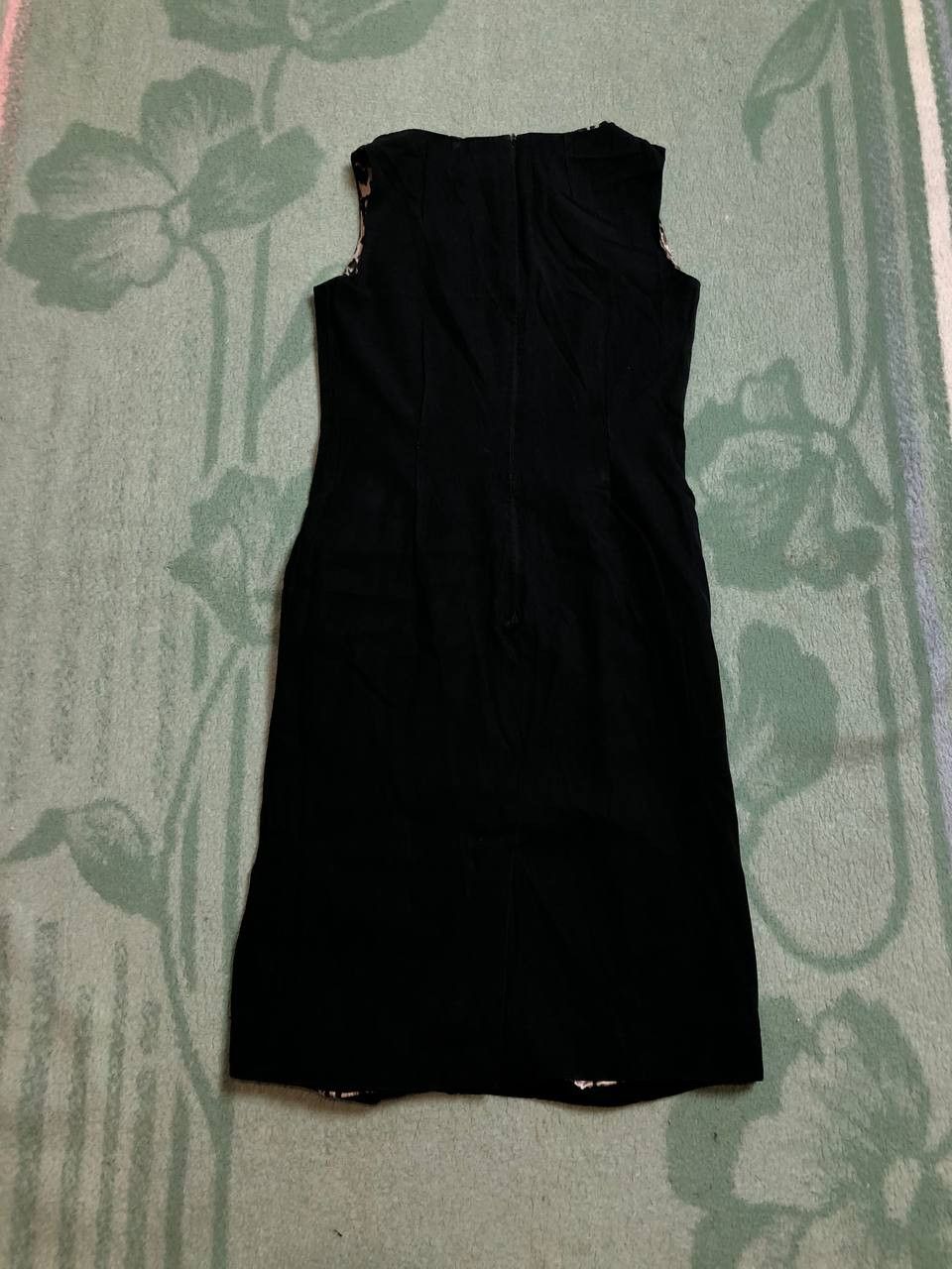 Dolce & Gabbana Luxury Dolce & Gabbana Animal Print Midi Dress Size M Size M / US 6-8 / IT 42-44 - 17 Thumbnail
