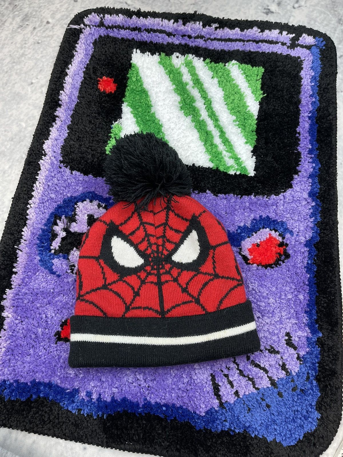 Marvel Comics Marvel Spider-man comics hat beanie Size ONE SIZE - 1 Thumbnail