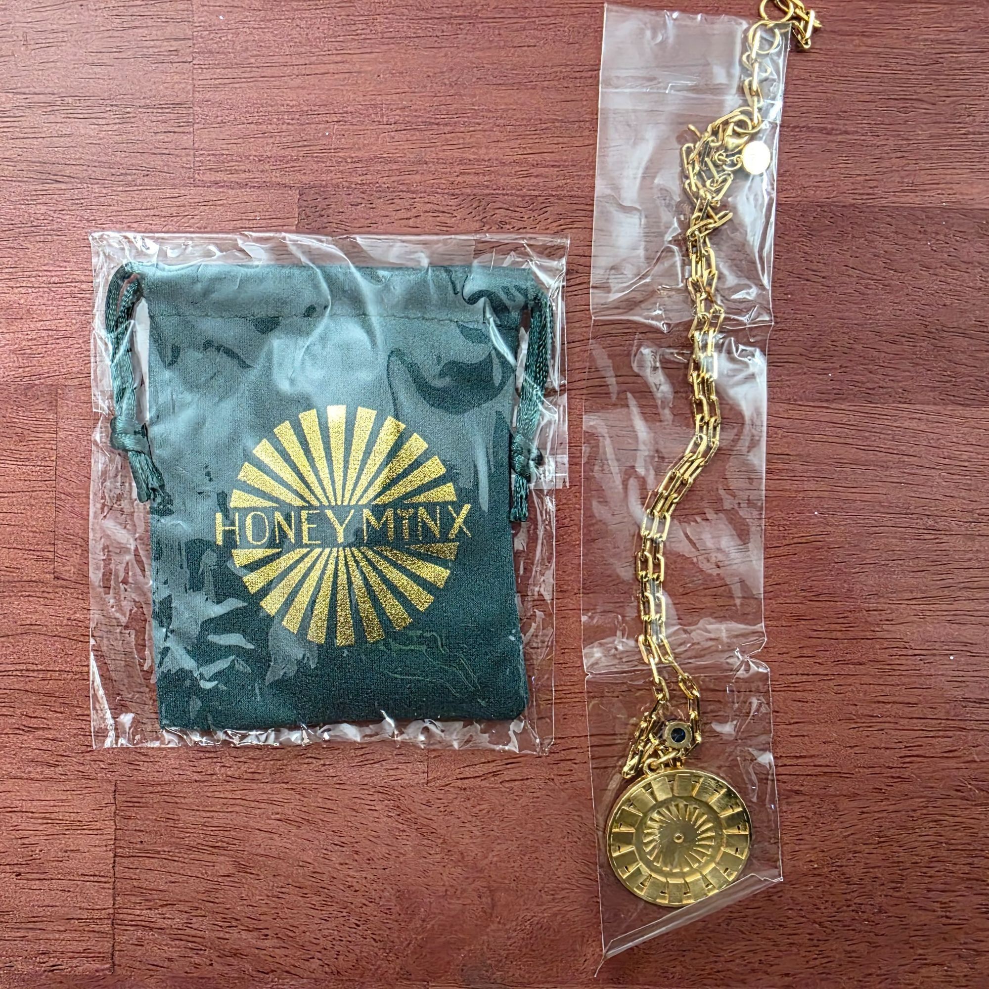 Other Honey Minx Radiant Sun Charm Necklace Sapphire Gold Plated B Size ONE SIZE - 2 Thumbnail