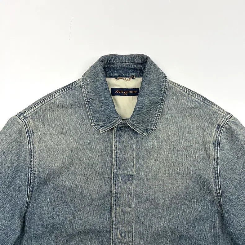Louis Vuitton Louis Vuitton Washed blue log embossed aged logo single-br Size US L / EU 52-54 / 3 - 4 Thumbnail