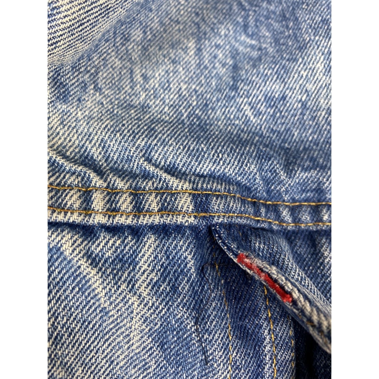 Levi's VINTAGE Levi's Denim Jacket Jean Lined Sz 46 Made in USA Light Wash Men Jacket USA Blue 46 Mens Size US 30 / EU 46 - 7 Thumbnail