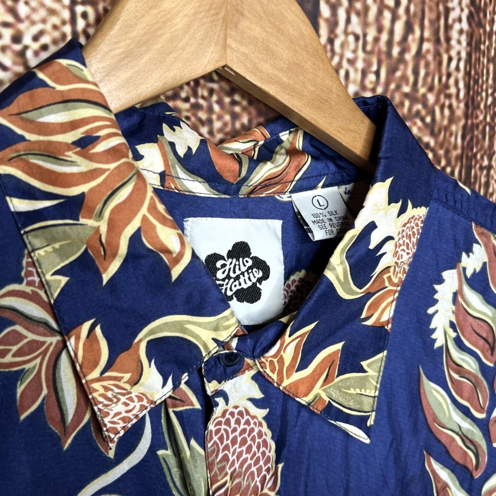 Hilo Hattie Vtg Hilo Hattie Shirt Adult Large Blue Silk Floral Hawaiian Button Casual Mens Size US L / EU 52-54 / 3 - 2 Thumbnail