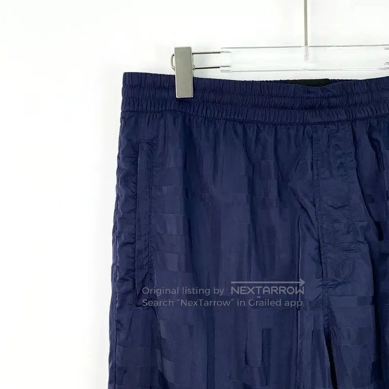 Givenchy Givenchy Casual Long Pants in Dark Blue . Size 28" / US 6 / IT 42 - 3 Thumbnail