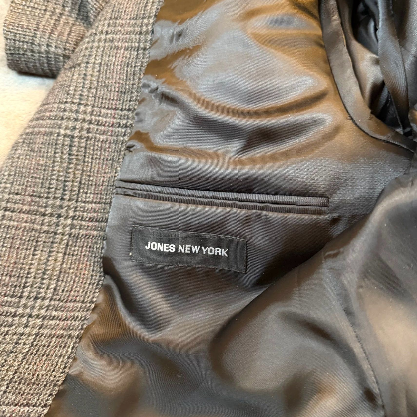 Jones New York VINTAGE Jones New York Marshall Fields Mens 41R Grey Plaid 3-Button Blazer Sport Coat Size 42R - 4 Thumbnail