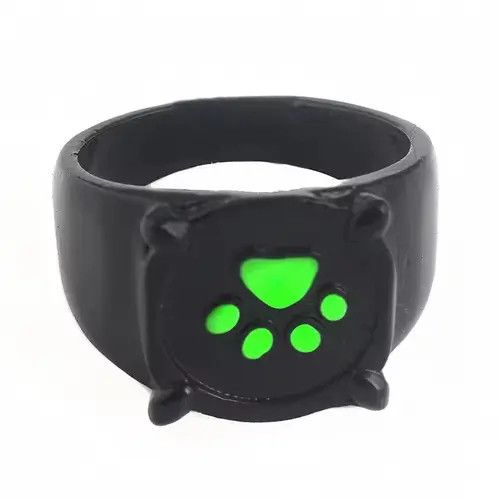 Jewelry Kawakami x Maya Glow-in-the-Dark Cat Ring ( size 5 to 11 ) Size ONE SIZE - 1 Thumbnail