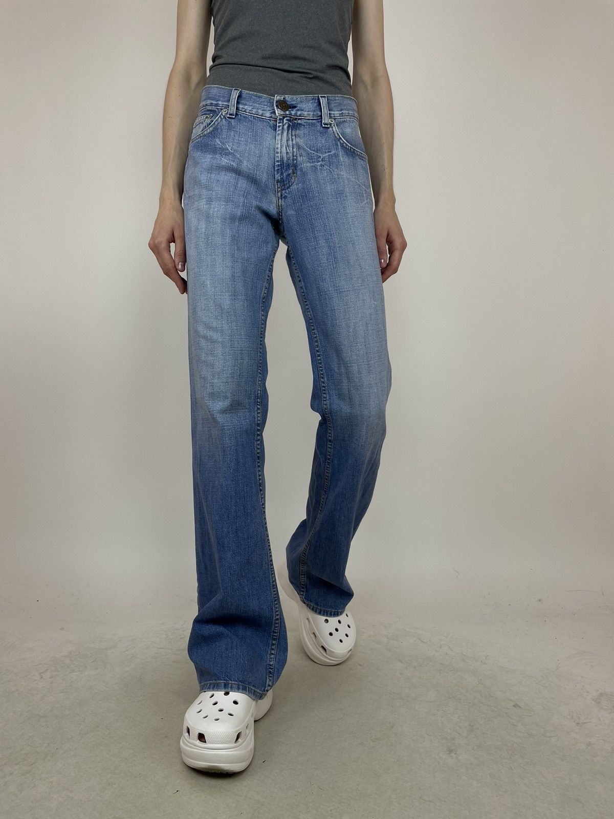 Armani Exchange Armani Axchange Flared Jeans Womens size 6 R Size 28" / US 6 / IT 42 - 1 Thumbnail