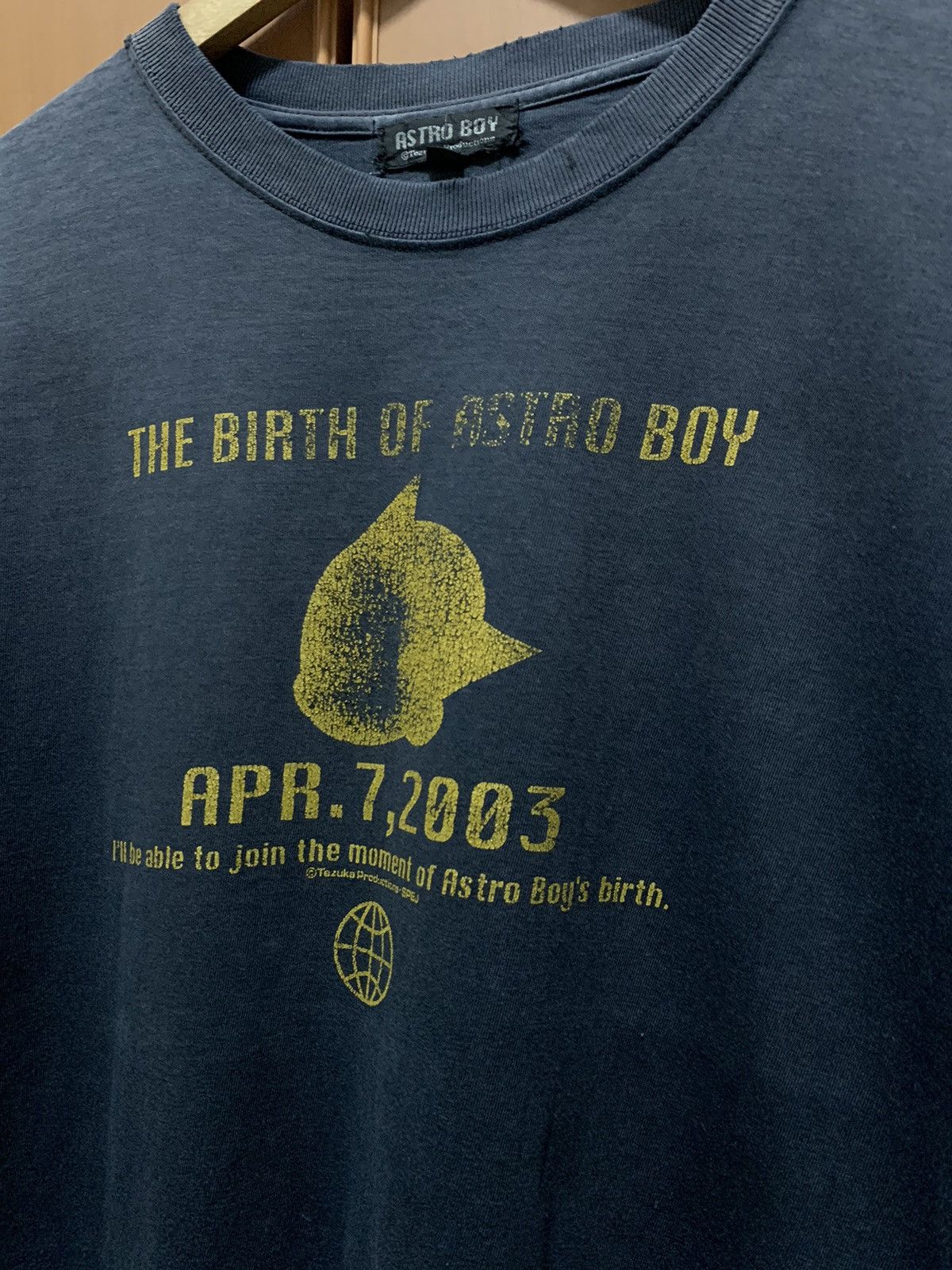 Anime Vintage The Birth Of Astro Boy Distressed Faded T-Shirt Size US L / EU 52-54 / 3 - 6 Thumbnail
