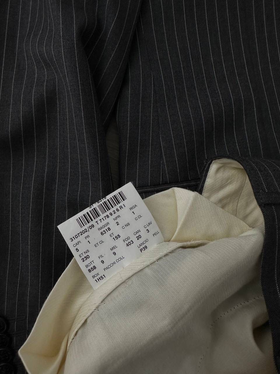 Corneliani × Vintage Vintage Corneliani Lana Extrafine Gray Striped 48R Suit Size 48R - 13 Thumbnail