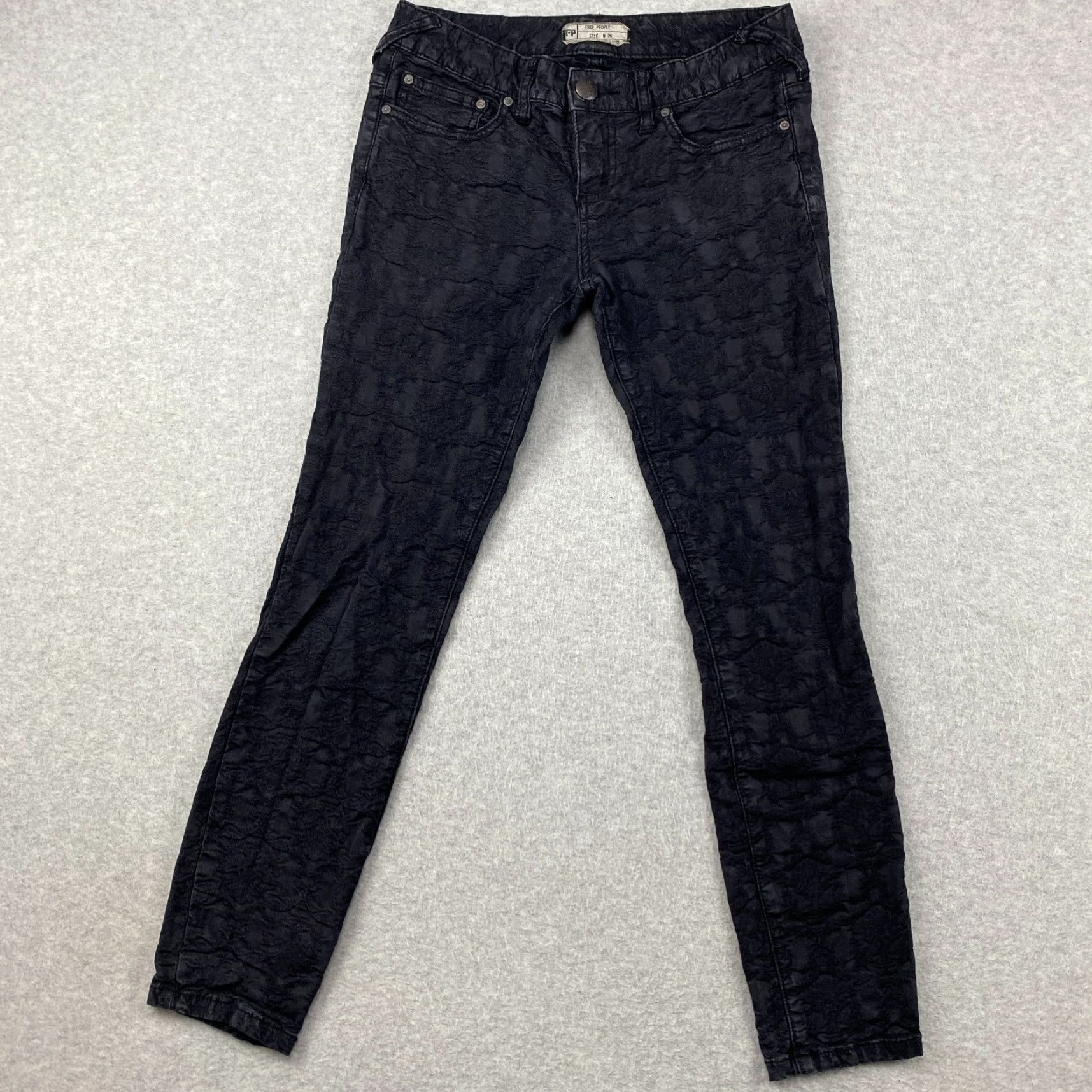 Free People Free People Jeans Womens Skinny Black Embroidered Floral Distressed Stretch 26 Festival Size 26" / US 2 / IT 38 - 2 Thumbnail