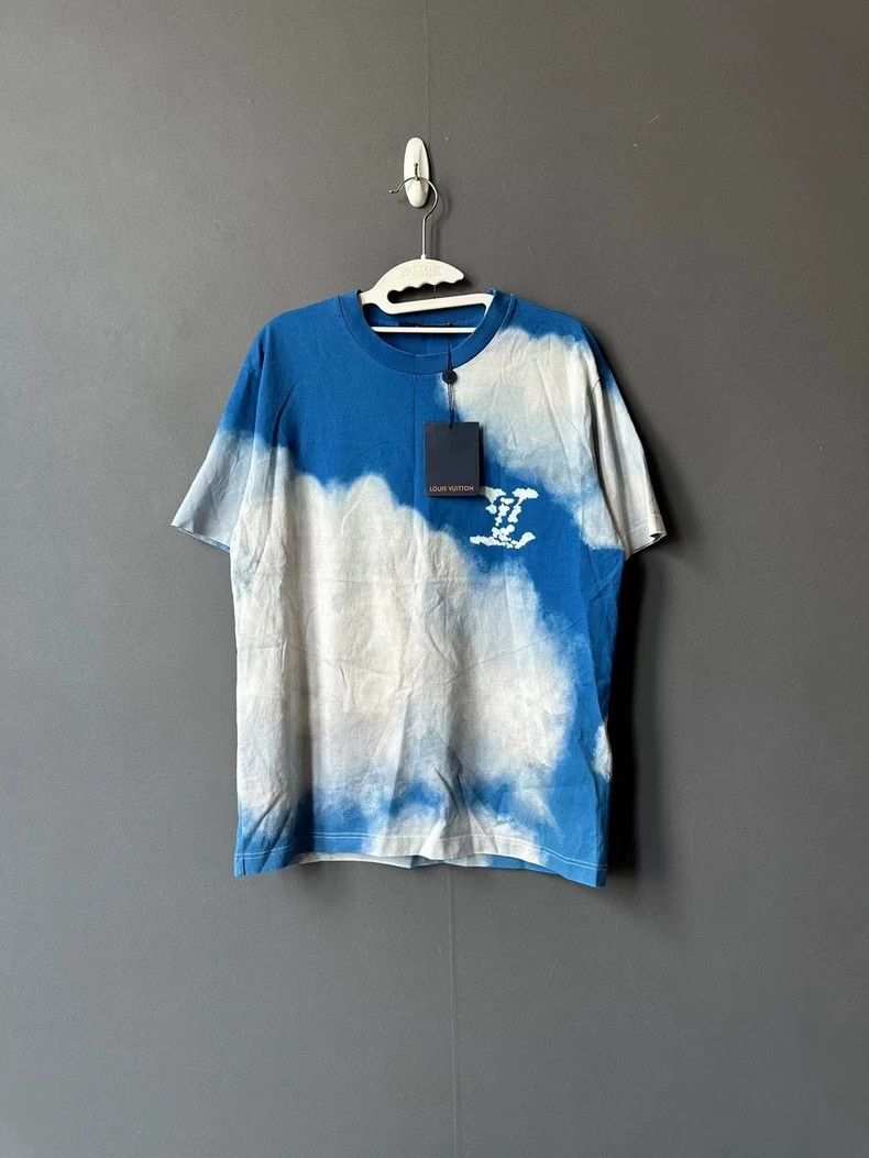Louis Vuitton Blue Sky and White Cloud Short Sleeve 2501-Ne