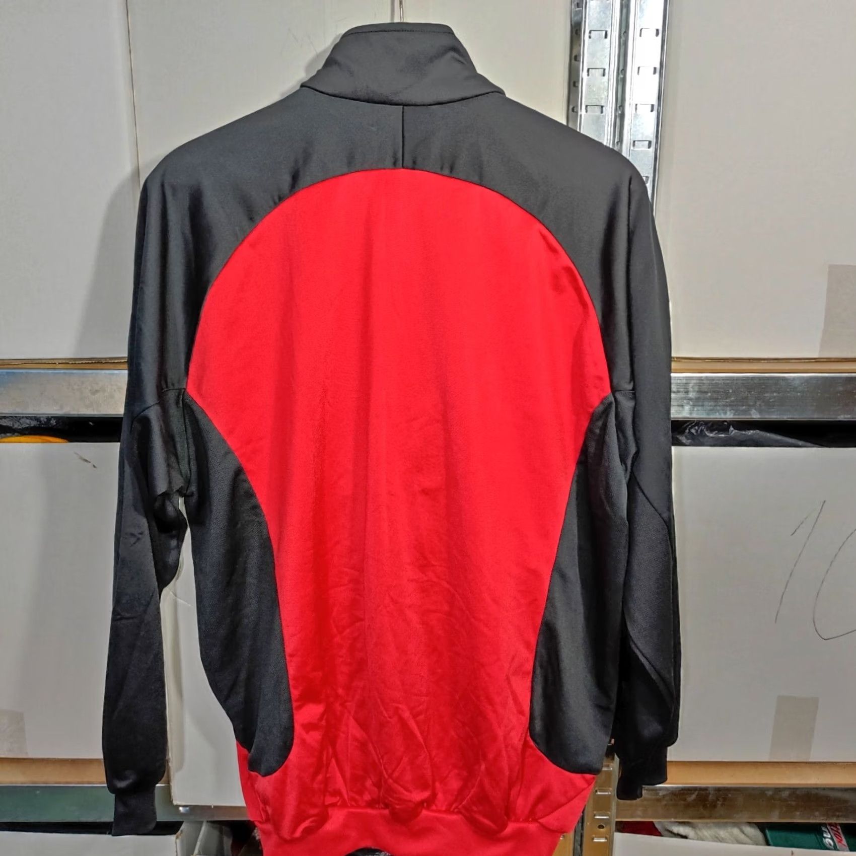 Adidas Adidas Track Jacket Red Vintage Sportwear Unisex Adults 40 Regular Size Full Zip Jacket Utility Sports Theme Mens Womens Boys Girls Size S / US 4 / IT 40 - 2 Thumbnail