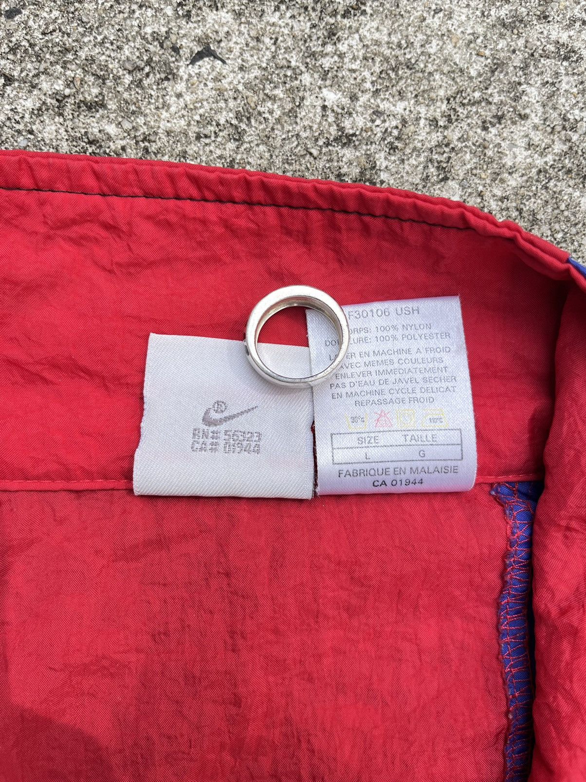 Nike × Vintage Crazy Vintage 90s Nike Windbreaker Size US L / EU 52-54 / 3 - 5 Thumbnail