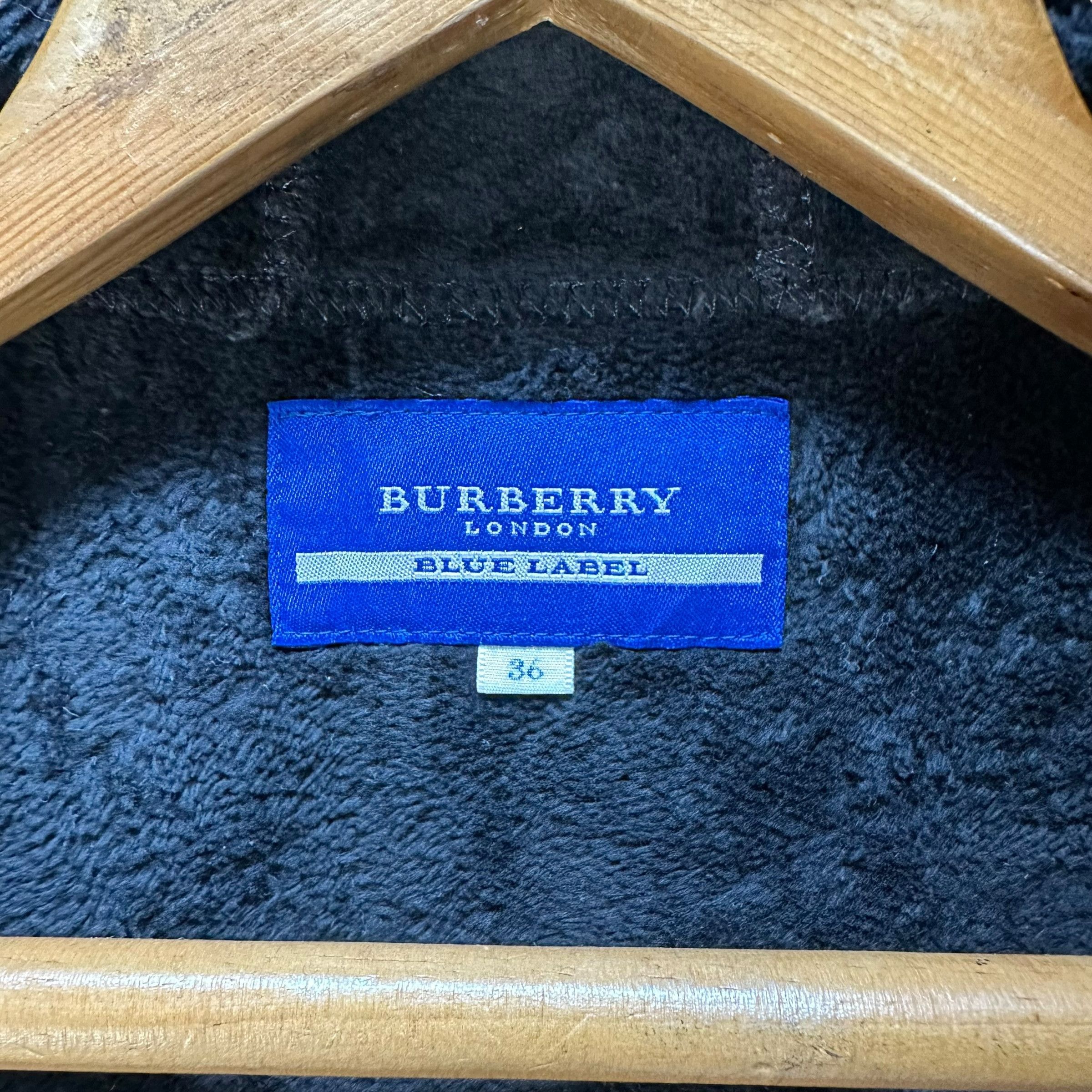 Burberry BURBERRY Embroidery Small Logo Hooded Jacket #012-1422 Size XXS / US 00 / IT 34 - 9 Thumbnail
