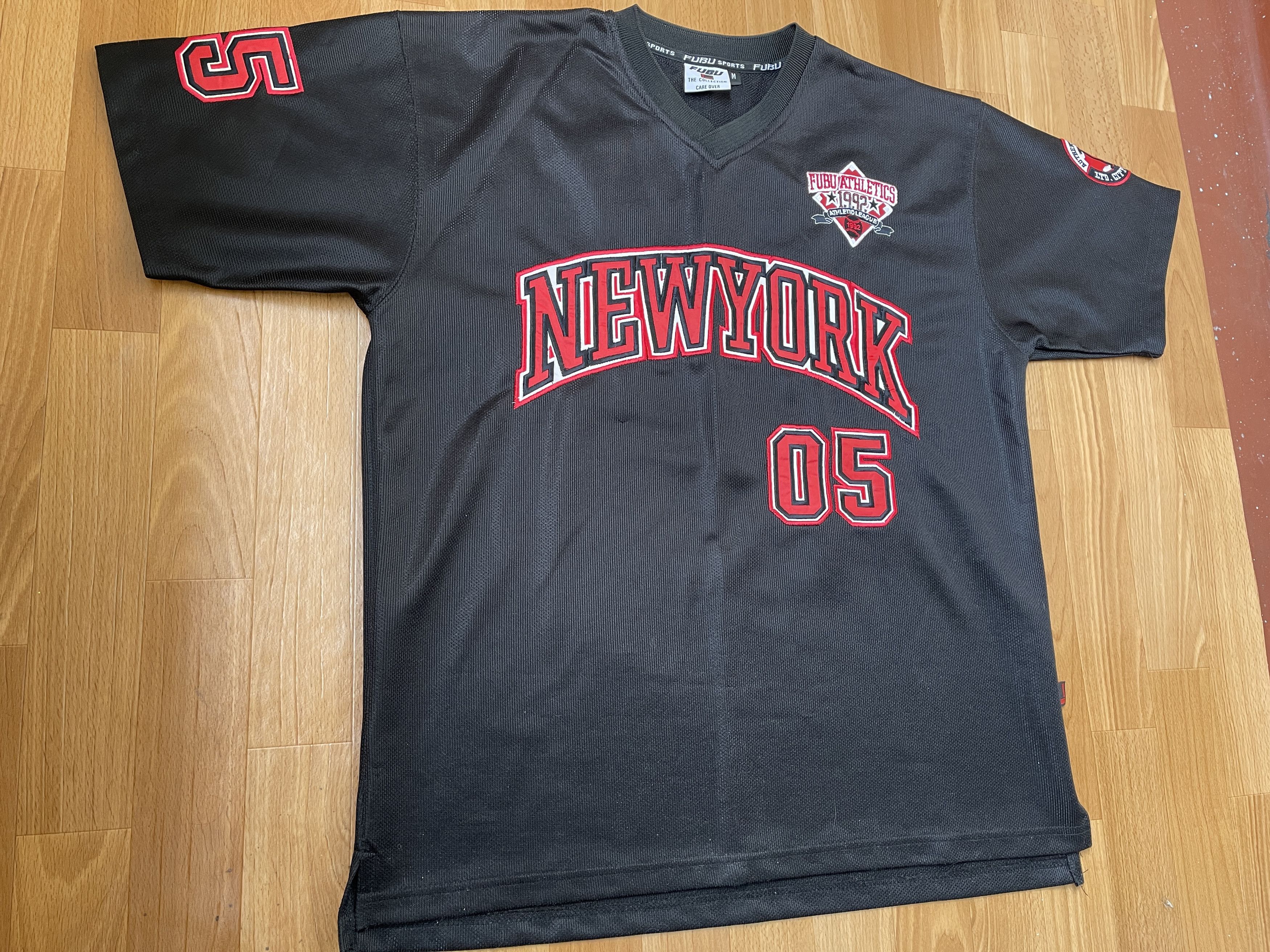 Fubu FUBU jersey, vintage hip hop t-shirt New York, City Series M Size US M / EU 48-50 / 2 - 3 Thumbnail