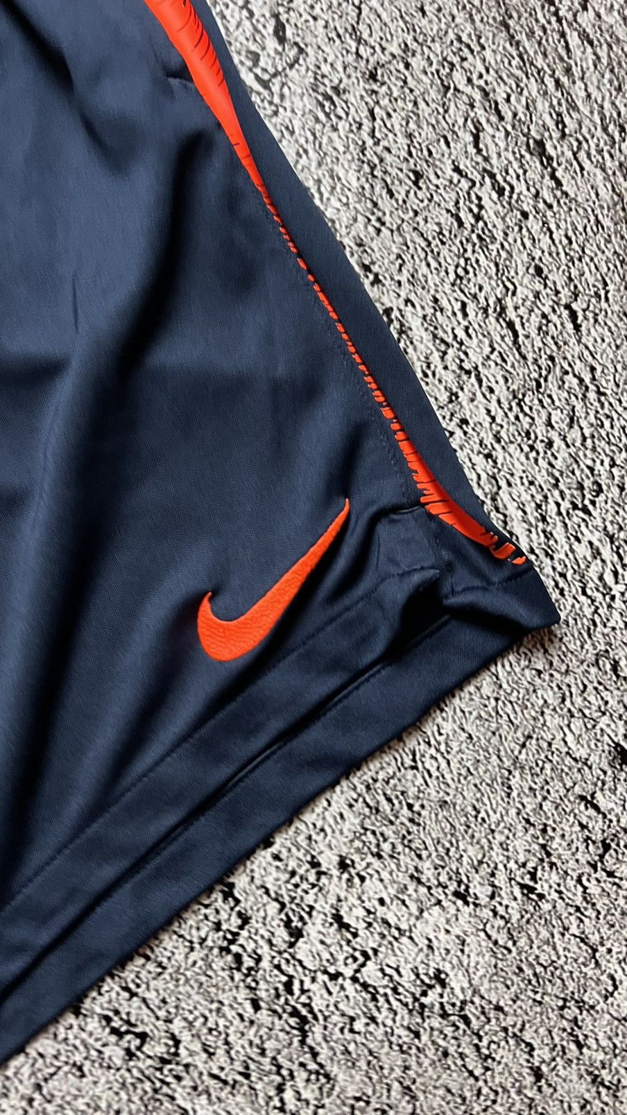 Nike FCB Barcelona nike football drill shorts Size US 34 / EU 50 - 3 Thumbnail