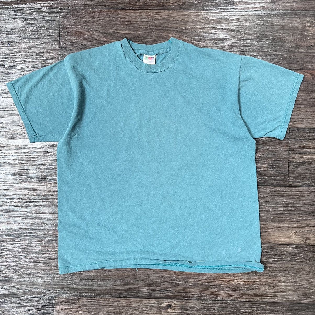 Fruit Of The Loom Vintage blank 1990s sun faded fruit of the loom boxy T-shirt Size US XL / EU 56 / 4 - 1 Thumbnail