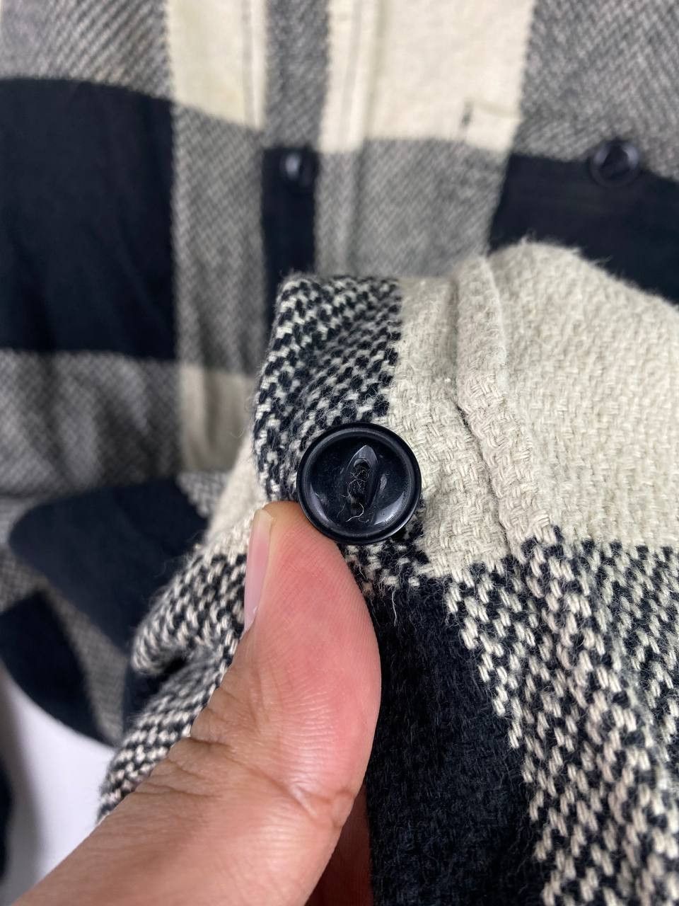 Flannel vintage checkered mac eye flannel shirt cat eye button Size US M / EU 48-50 / 2 - 7 Thumbnail