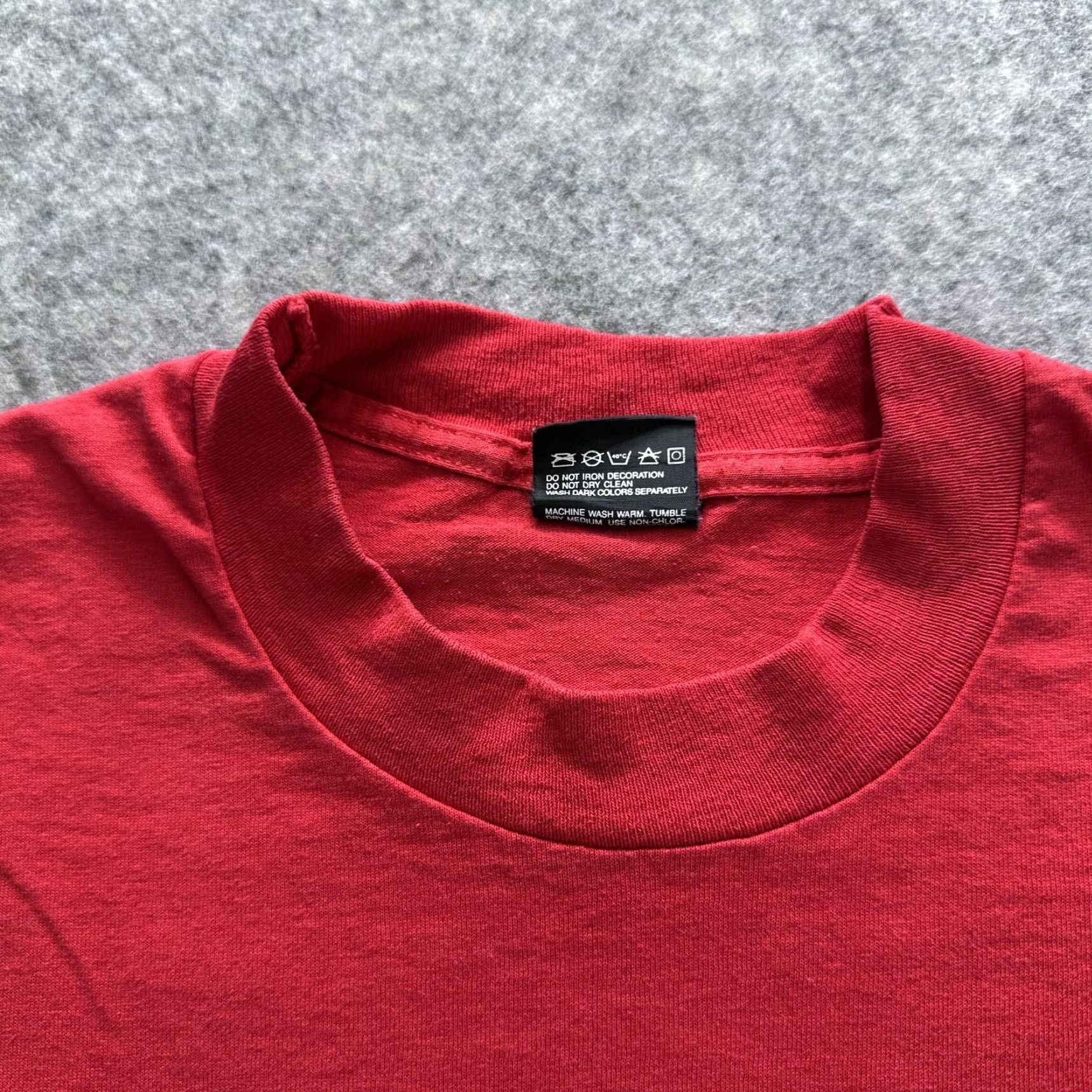Fruit Of The Loom VINTAGE Champlin Elementary Choir Shirt Mens M Red Fruit of the Loom 90s Tee SS Shirt Size US M / EU 48-50 / 2 - 4 Thumbnail