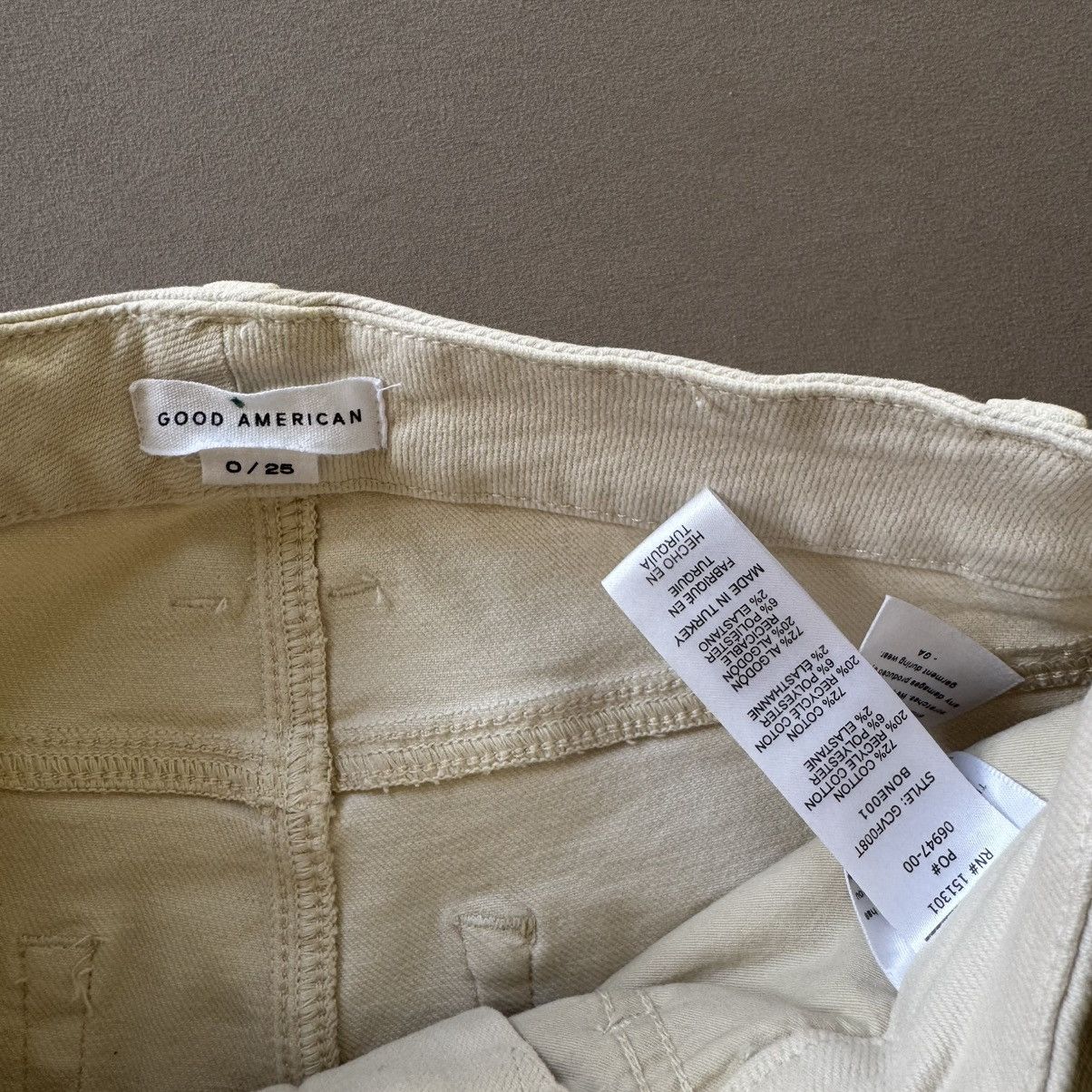 Good American Good American Good Classic Jeans in Bone Size 25" / US 0 / IT 36 - 4 Thumbnail