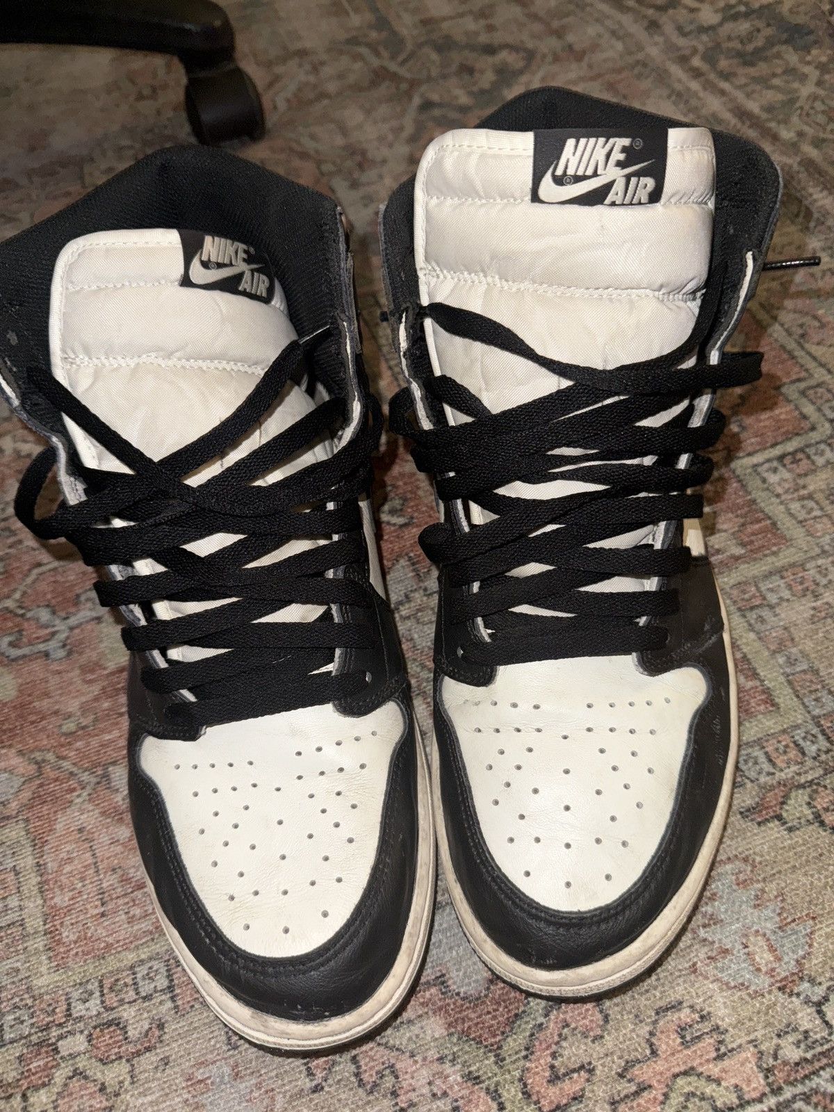 Jordan Brand Jordan 1 High “Mocha” Size US 13 / EU 46 - 1 Thumbnail