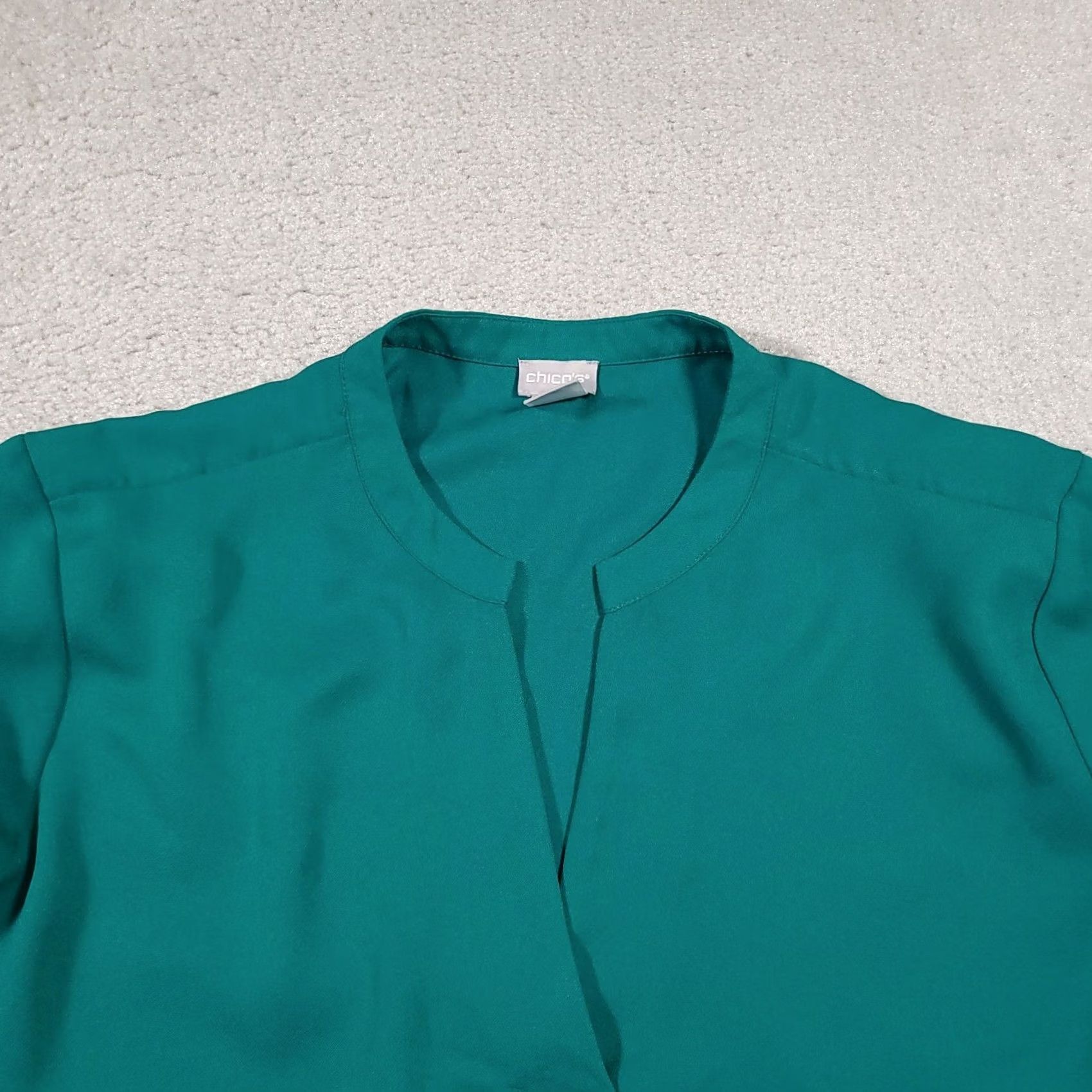 Vintage VINTAGE Chico's Shirt Women's Blouse Green V-Neck Long Sleeve Studded Snap Cuff XL Lounge/Workwear Size XL / US 12-14 / IT 48-50 - 3 Thumbnail