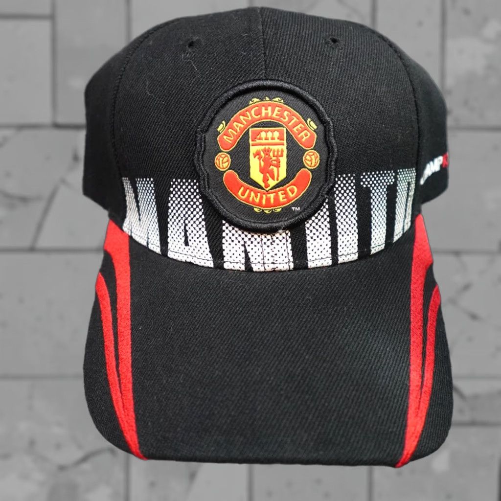 Vintage Manchester United Hat Black Strapback Embroidered Official Adjustable Men Cotton Baseball Cap Size ONE SIZE - 1 Thumbnail