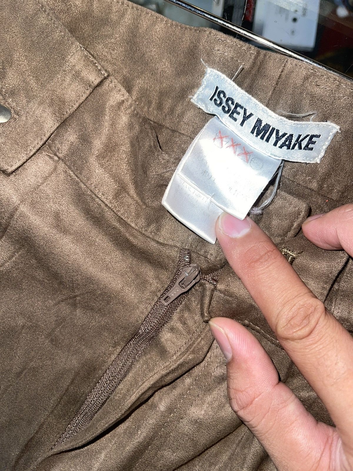 Issey Miyake ISSEY MIYAKE SUEDE PANTS Size US 30 / EU 46 - 2 Thumbnail