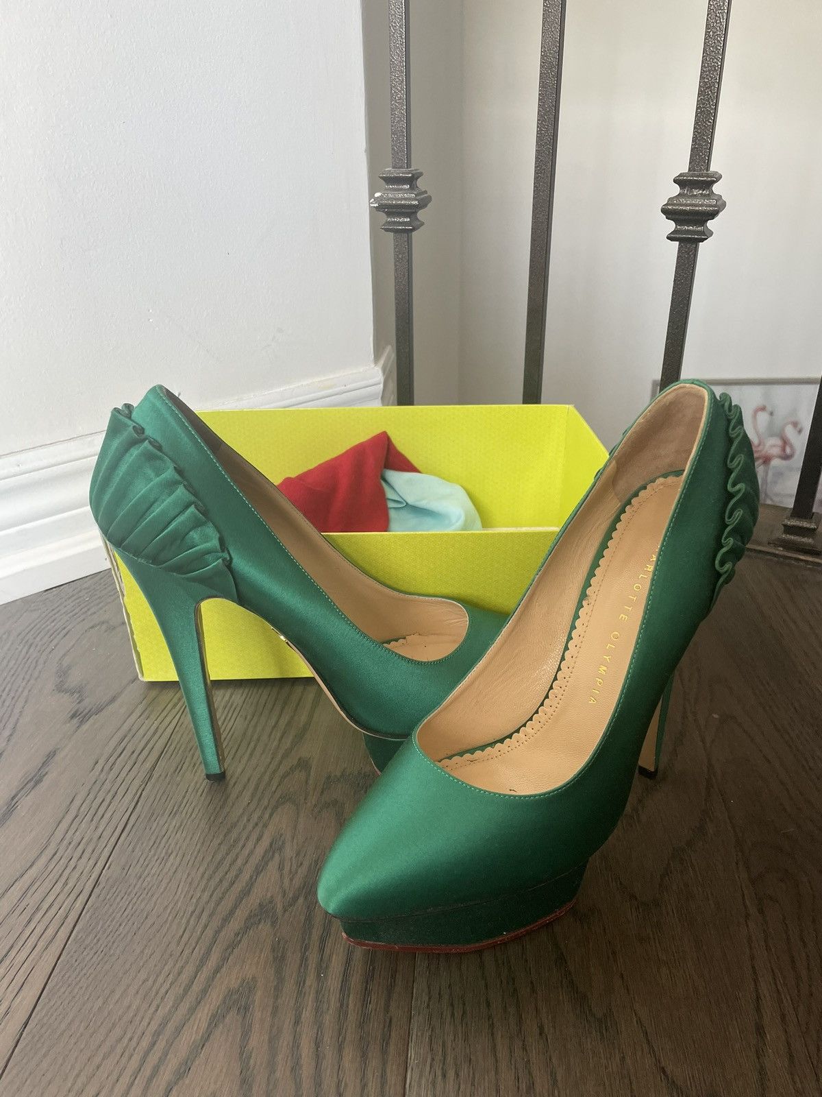Charlotte Olympia Charlotte Olympia Satin Paloma Platform Pumps Size US 9.5 / IT 39.5 - 4 Thumbnail