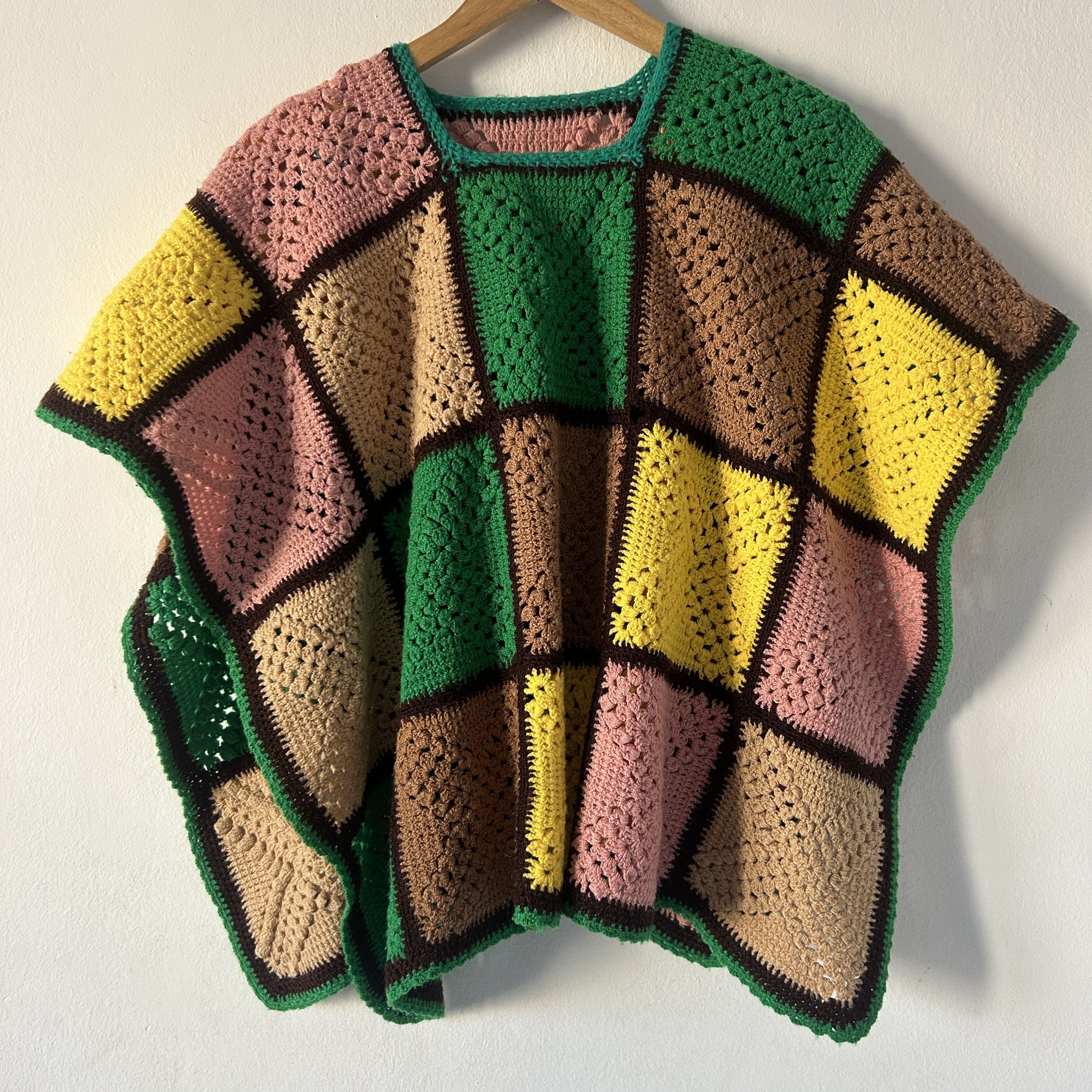 Vintage Vintage 70s Hand Crochet Poncho Size ONE SIZE - 7 Thumbnail