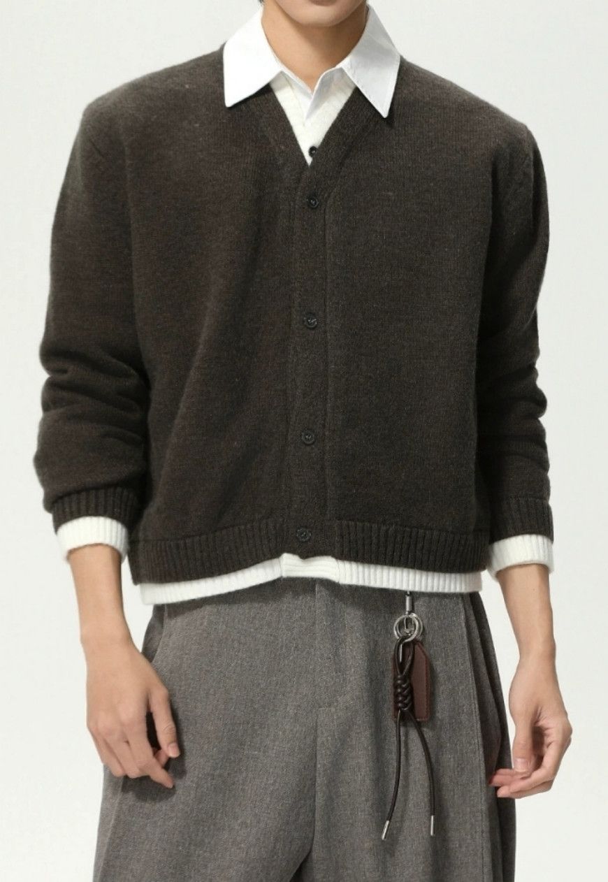 Other Men’s two-piece V-neck knit sweater Size US M / EU 48-50 / 2 - 1 Thumbnail