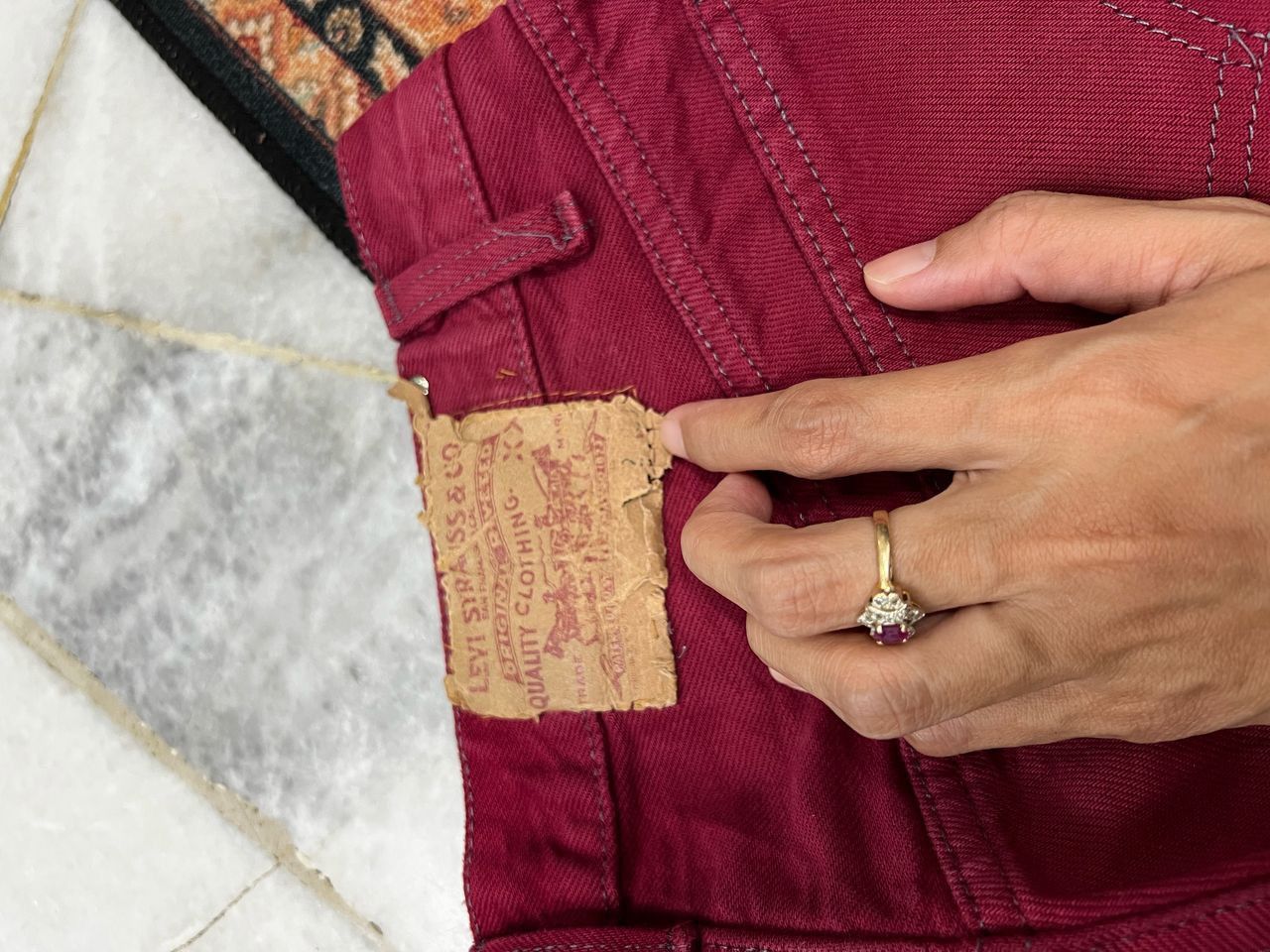 Levi's × Vintage Vintage 80’s Levis 501 Maroon Colour Size US 32 / EU 48 - 8 Thumbnail