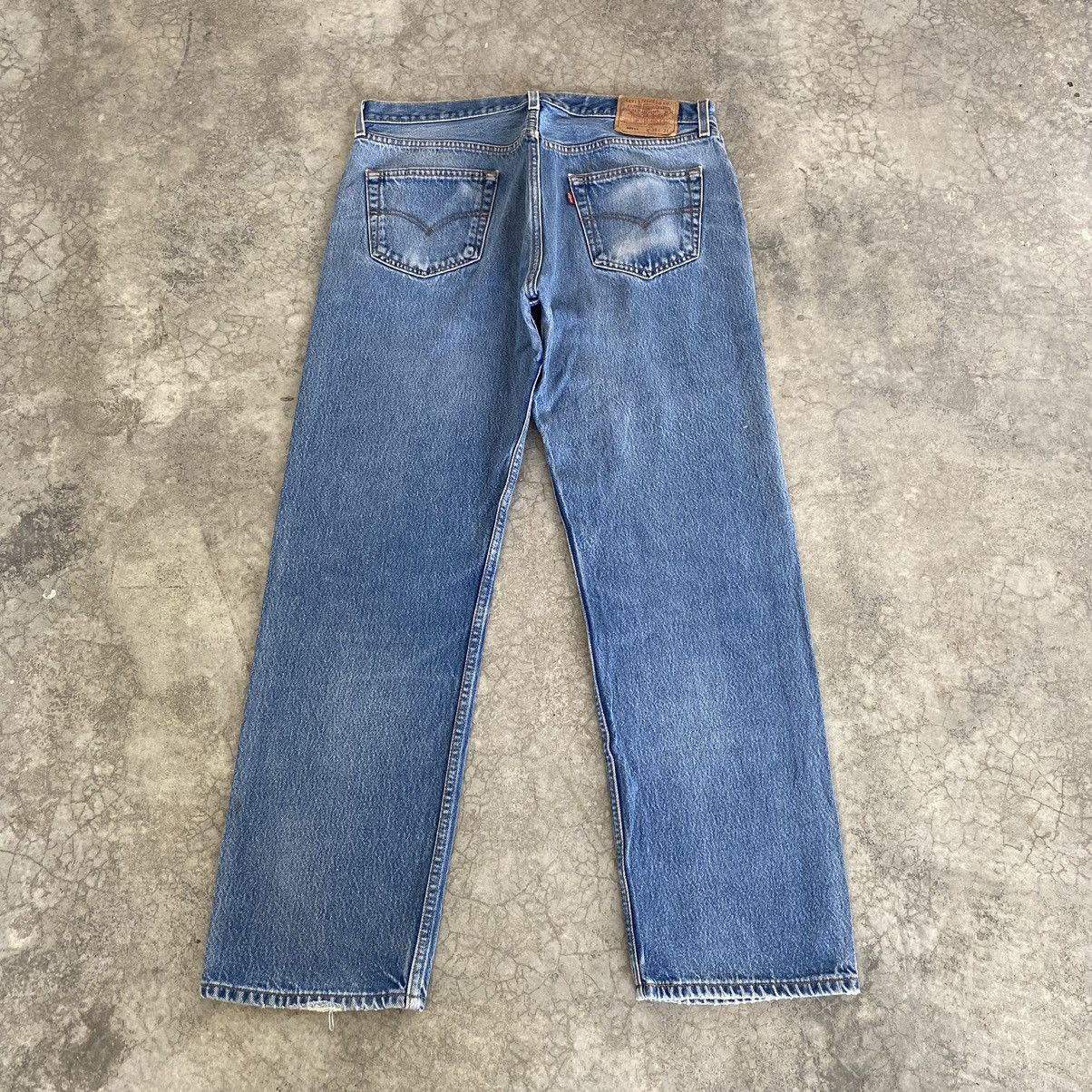 Levi's Size 36x30 VTG Late 90’s Levis 501 Stonewashed Blue Jeans Size US 36 / EU 52 - 16 Thumbnail