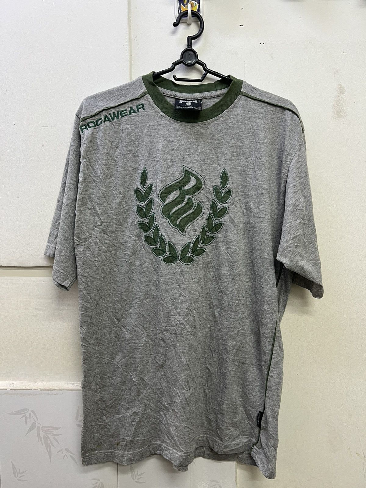 Rocawear Rocawear Vintage Gray Tee – Classic Streetwear Style Size US L / EU 52-54 / 3 - 1 Thumbnail