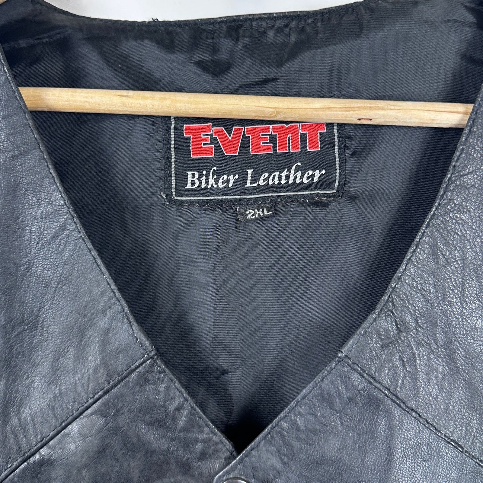 Vintage Vintage Black Leather Biker Vest Size US XXL / EU 58 / 5 - 3 Thumbnail