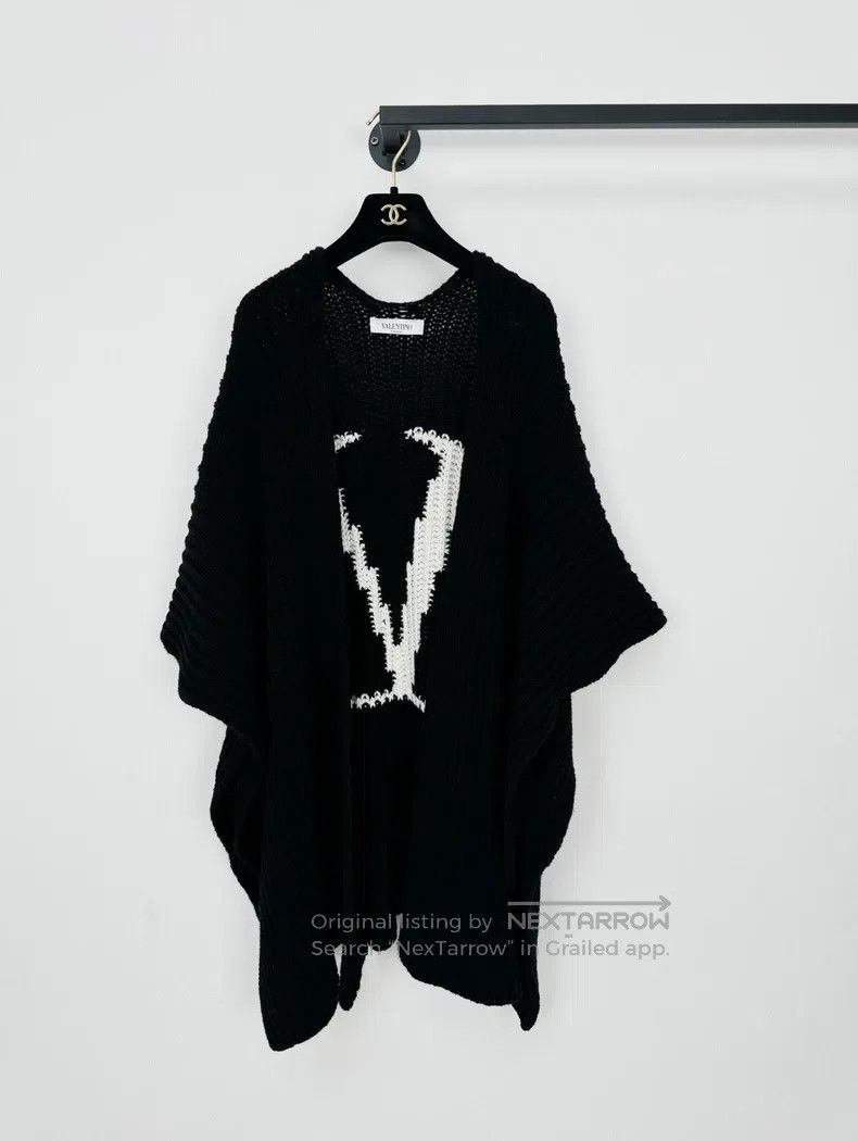Valentino Valentino Cloak cardigan Size M / US 6-8 / IT 42-44 - 1 Thumbnail